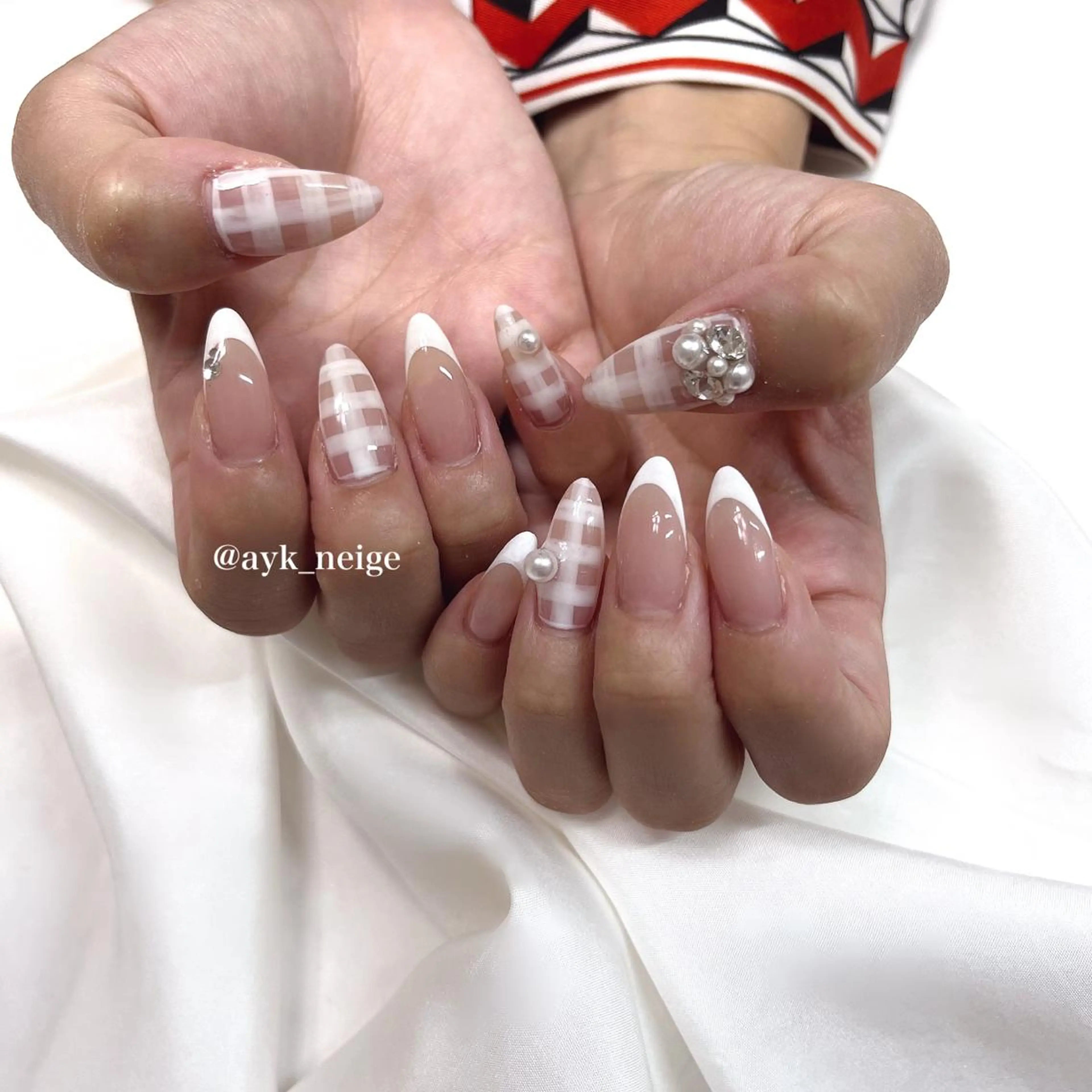 ネイル フットネイル フレンチネイル ガラスフレンチ グラデーション 韓国ネイル n'eige nail所属・大谷 綾香のネイルデザイン