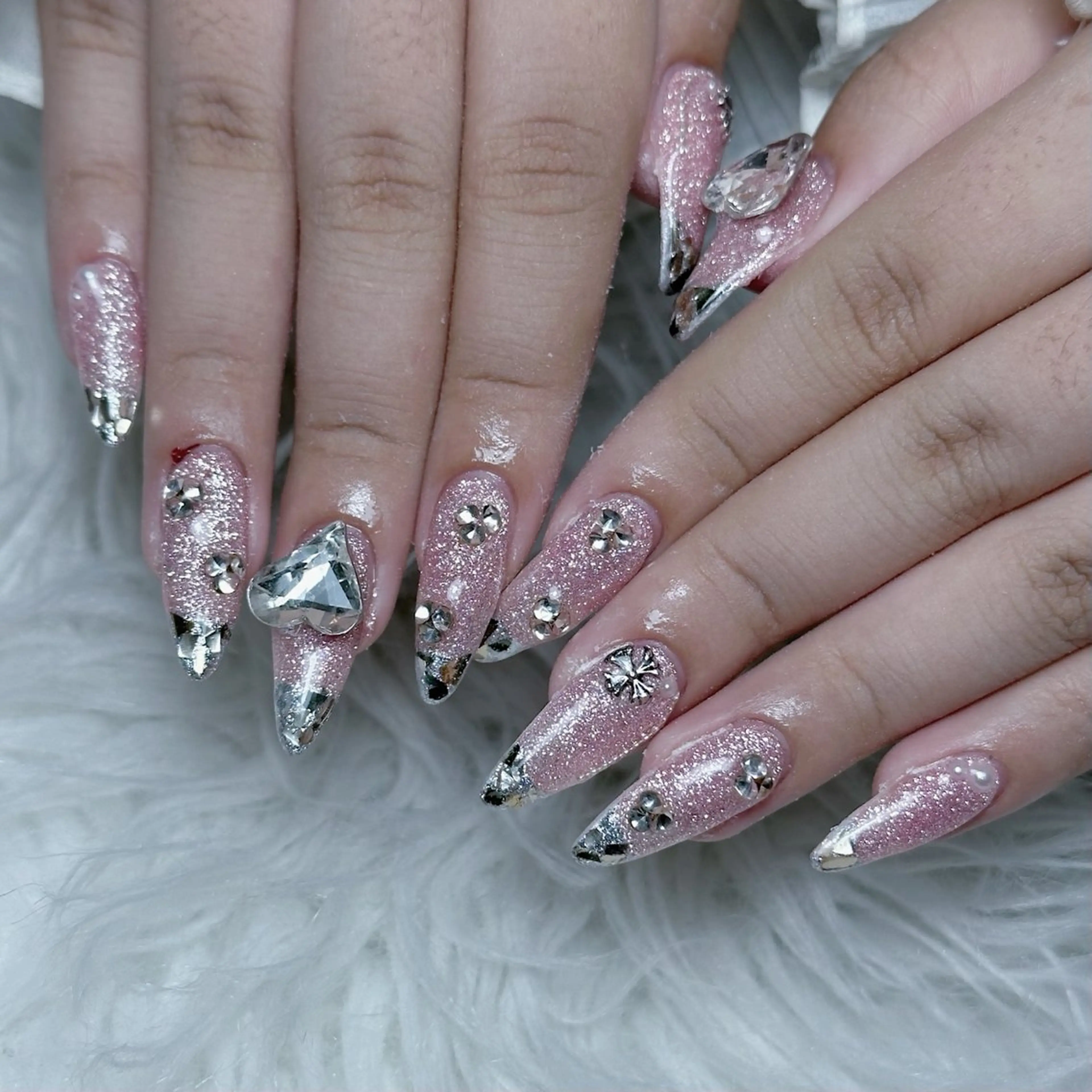 ネイル ハンドネイル Yun nail Jihoのネイルデザイン