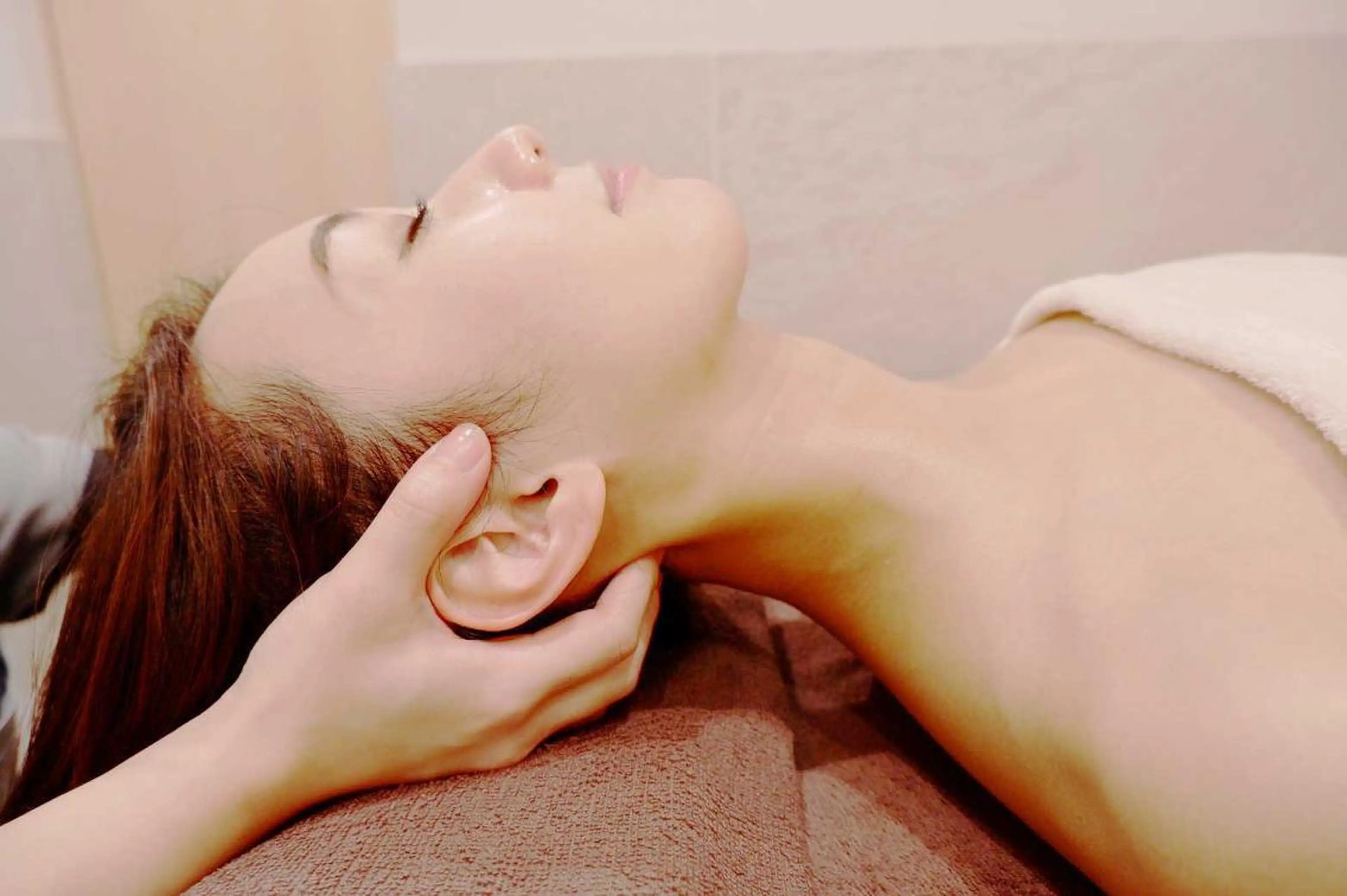 【炭酸ヘッドスパ+デコルテマッサージ】眼精疲労・肩こり◎何度でも50分¥5800の写真