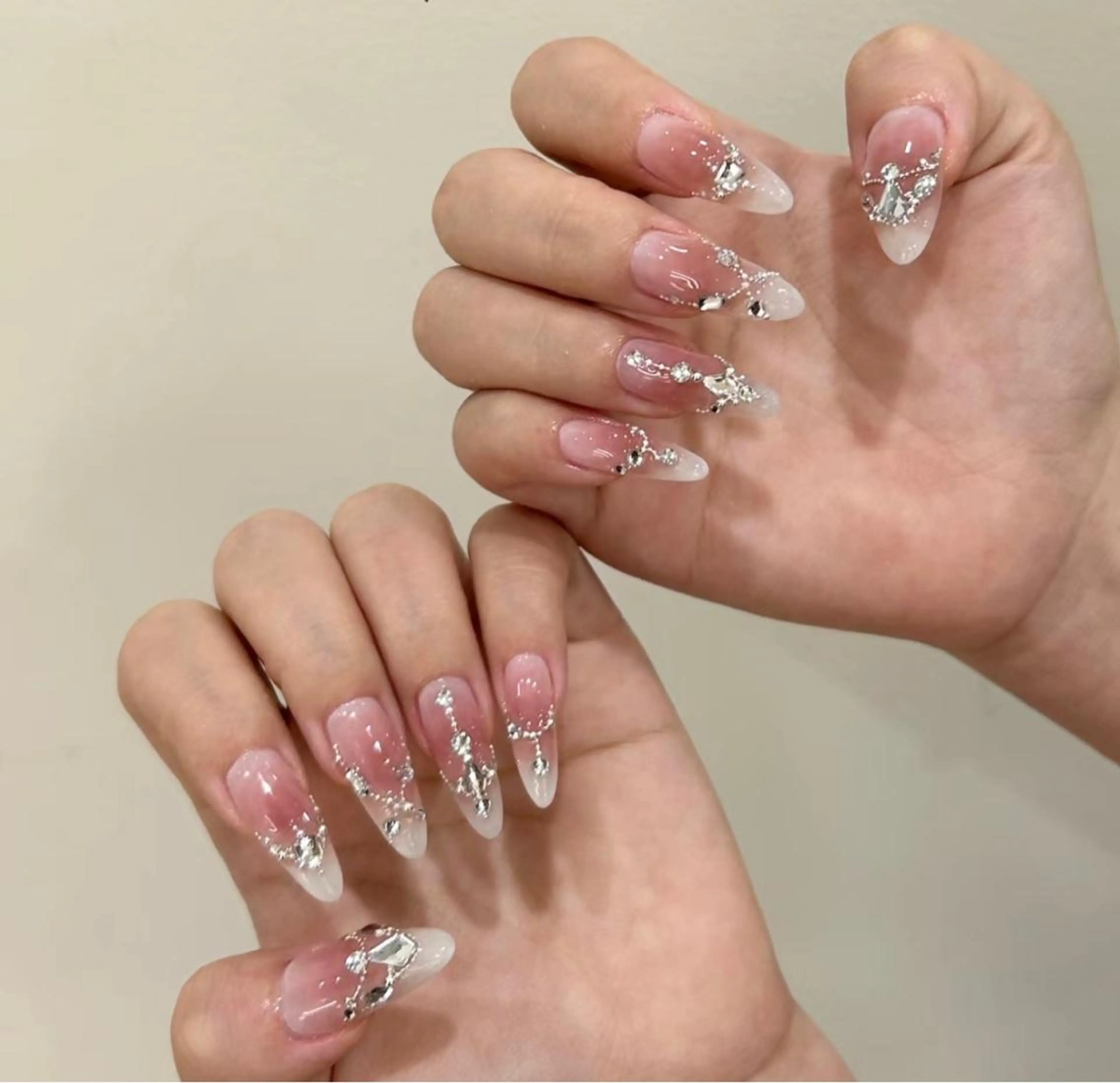 ネイル ハンドネイル 宮澤 ミナのネイルデザイン