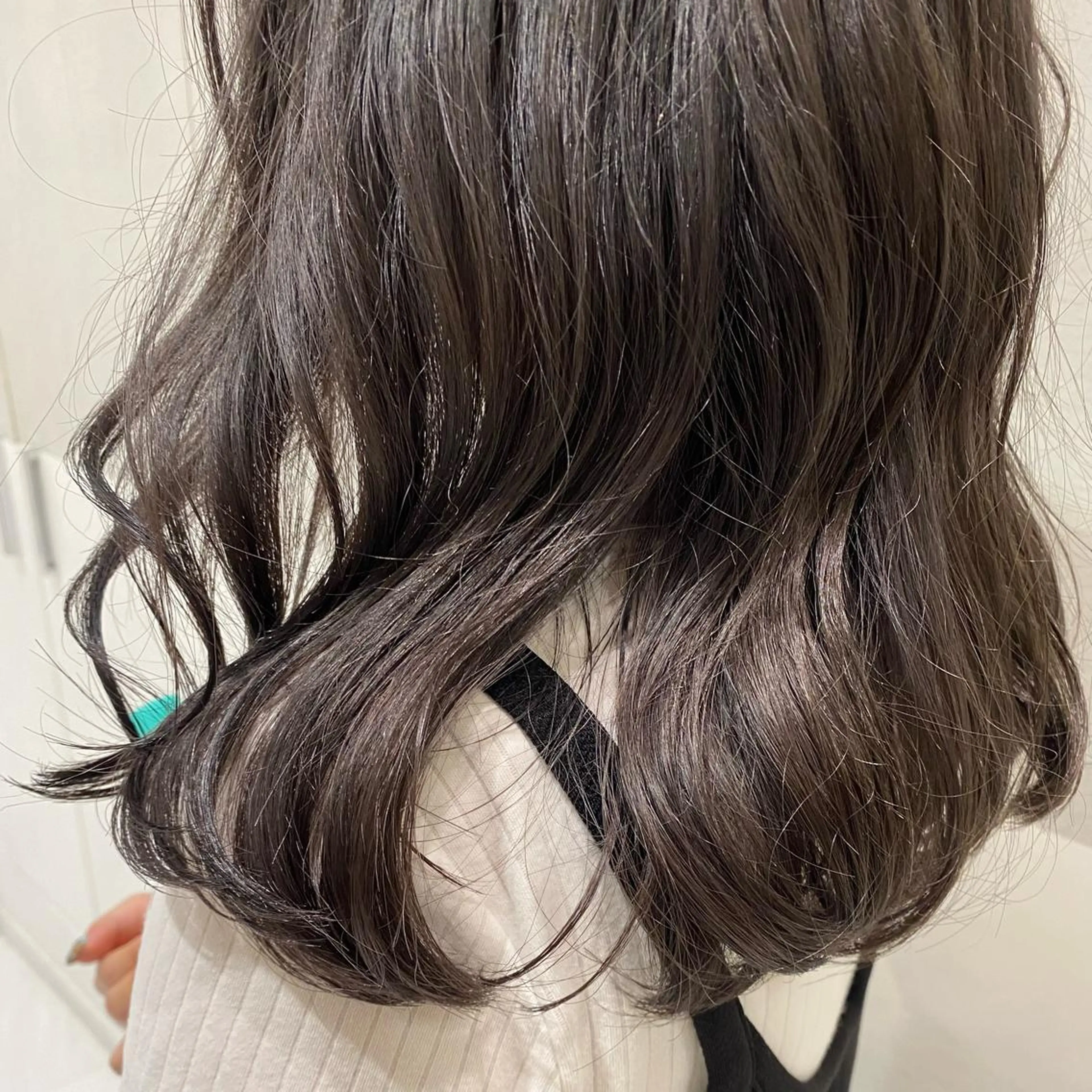 ミディアム カラー ブリーチ 透明感カラー ラベンダーカラー 艶感/ナチュラル 🌿マアヤのヘアスタイル