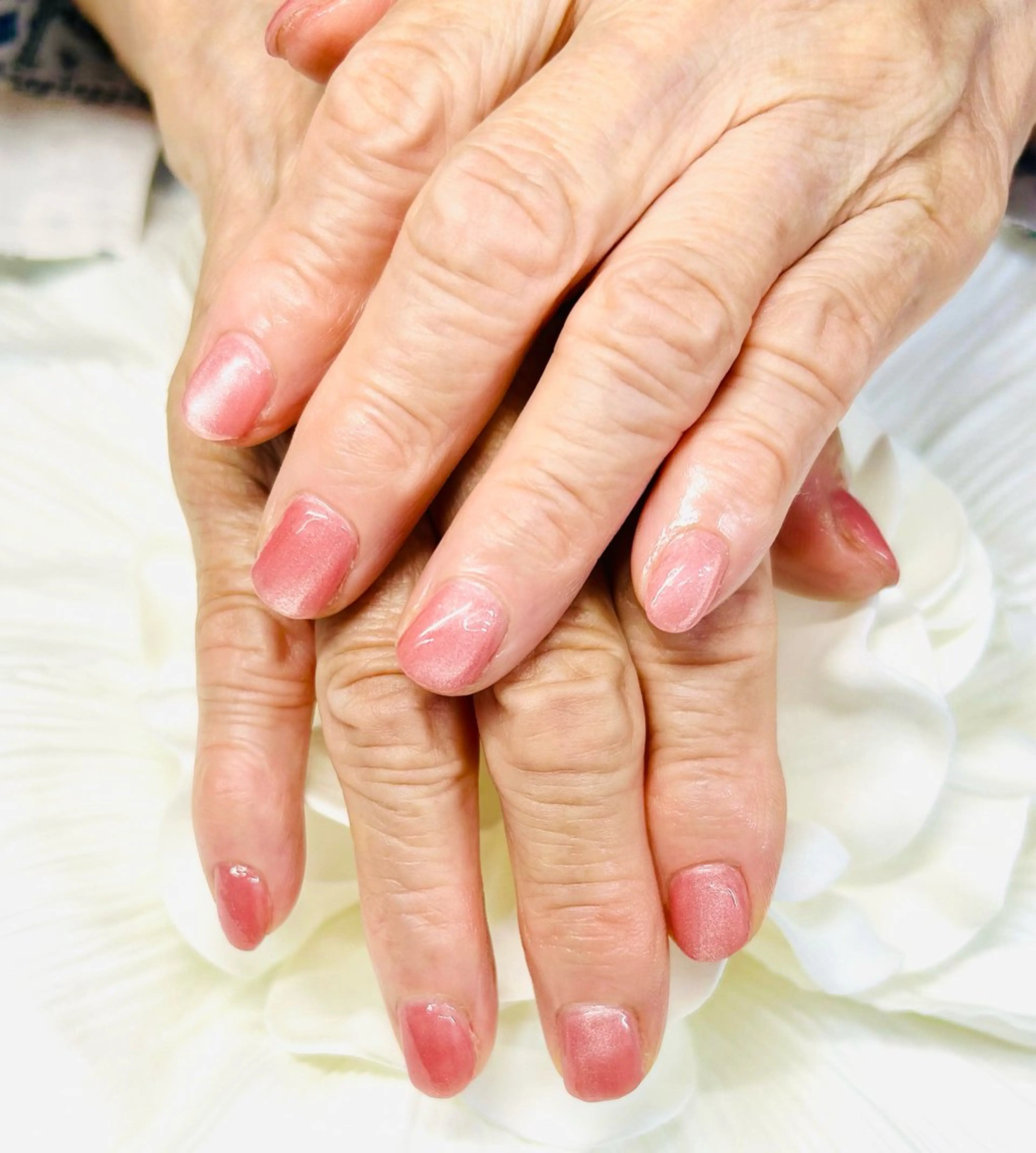 ネイル マグネットネイル キラリネイル 本厚木のネイルデザイン