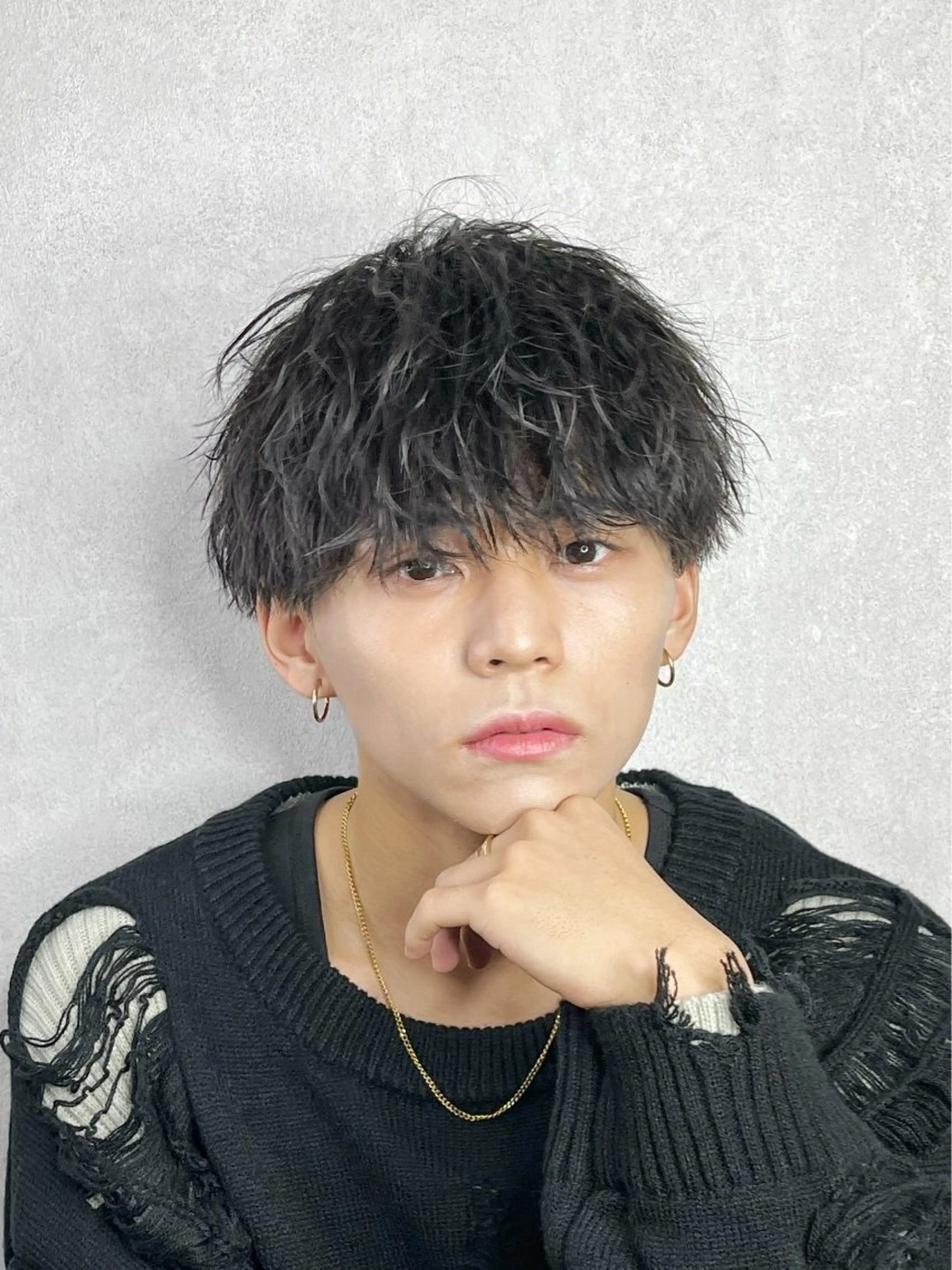 ショート パーマ メンズ マッシュ メンズパーマ ツイストスパイラルパーマ スパイラルパーマ カット パーマ 岩井 虎大郎のヘアスタイル