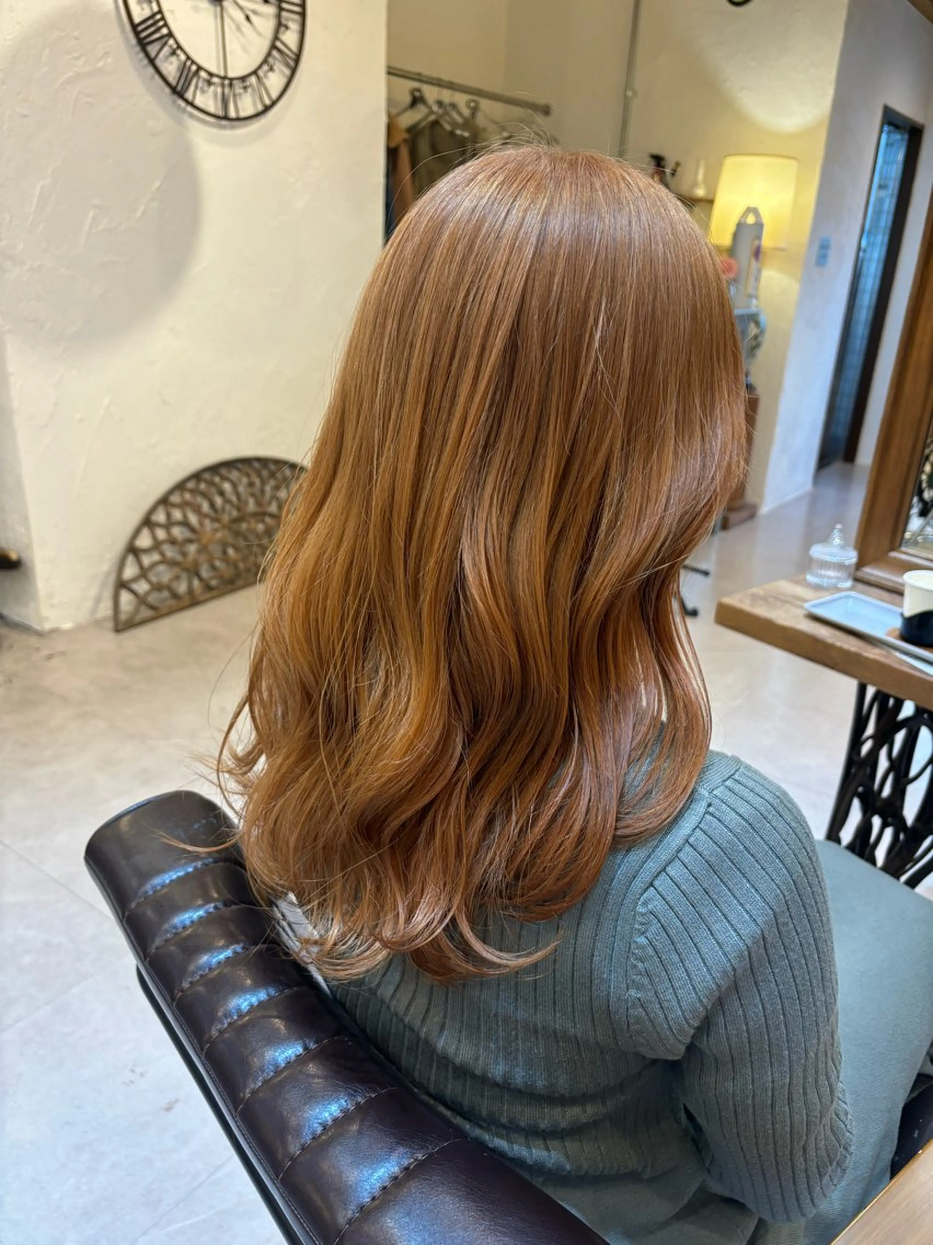 セミロング カラー ヘアカラー 宮本 玲那のヘアスタイル