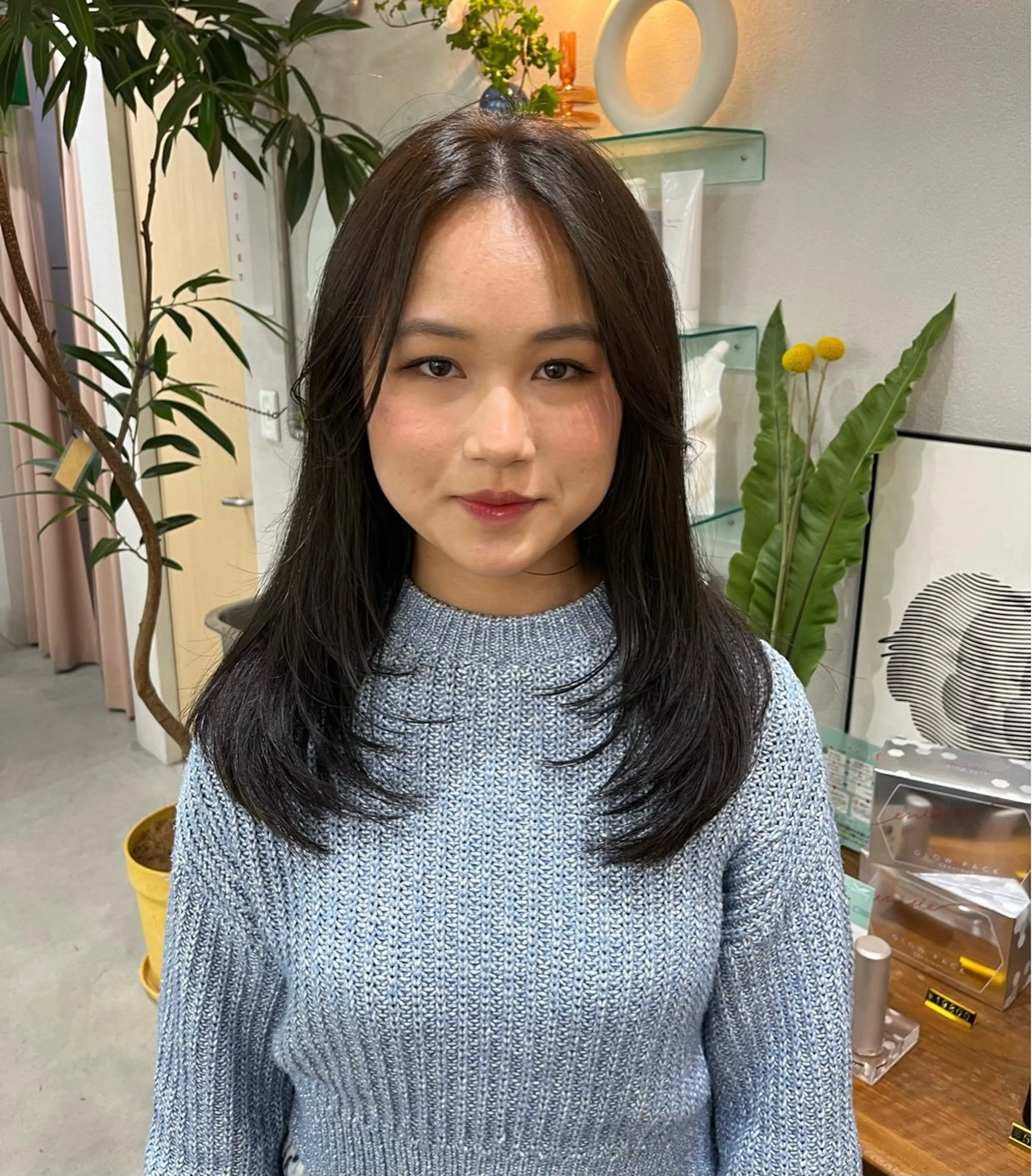 カラー ブラウンカラー 透明感カラー オリーブブラウン オリーブカラー カット ヘアカラー chika/艶カラー /似合わせカラーのヘアスタイル