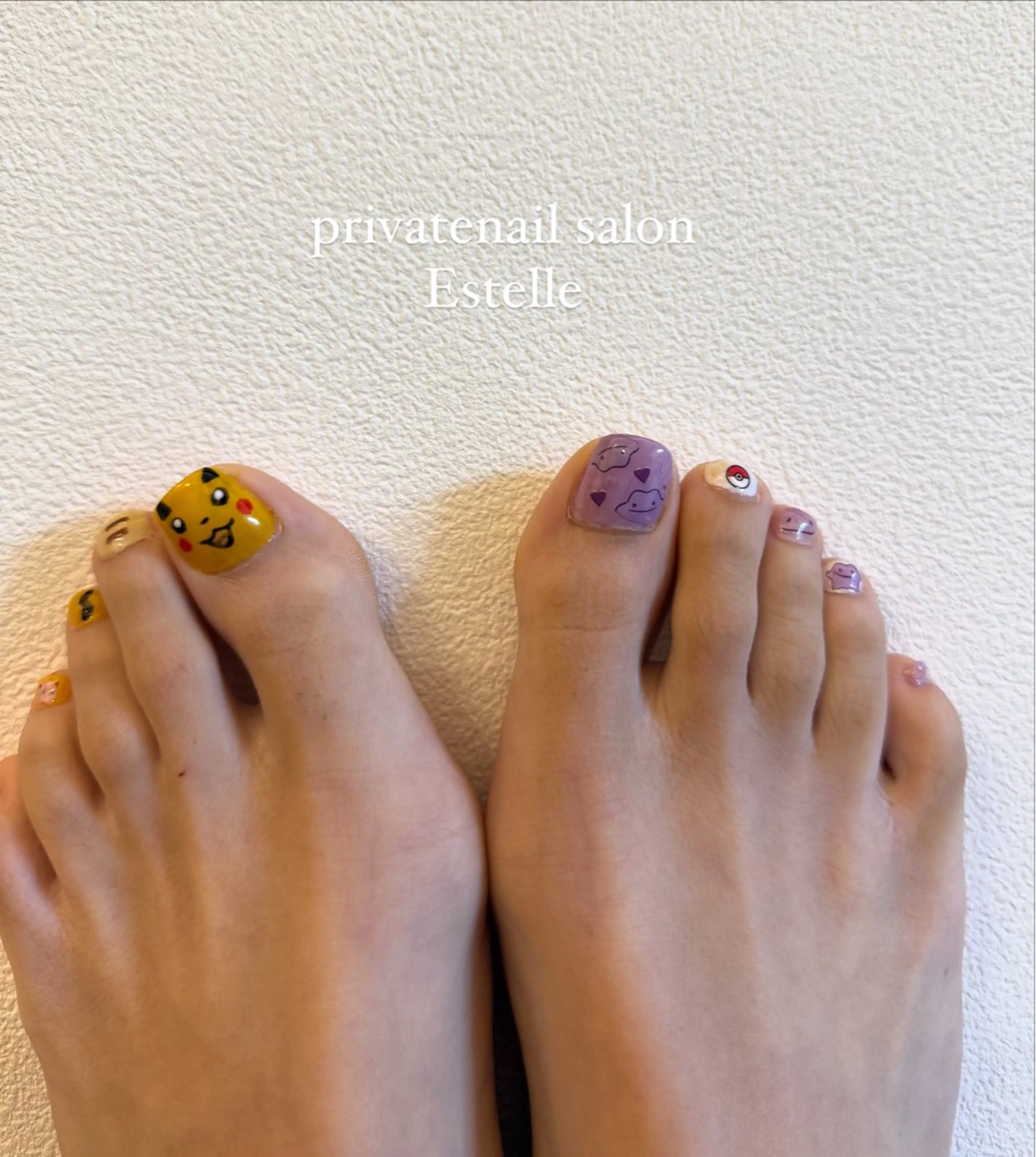 ネイル フットネイル メンズネイル パープル 黄色 フットネイル nail salon Estelleのネイルデザイン