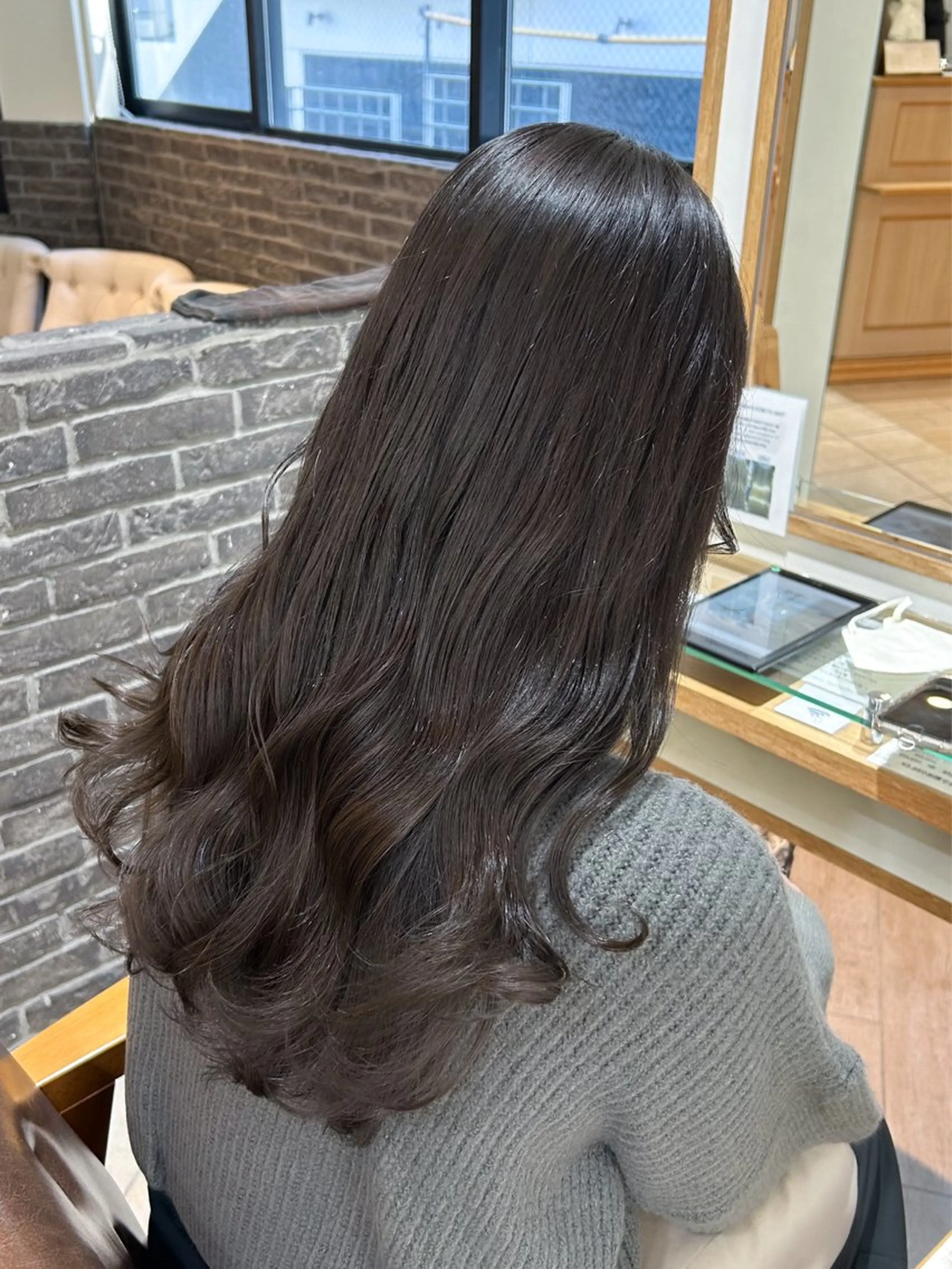 セミロング カラー Ami 🕊✨のヘアスタイル