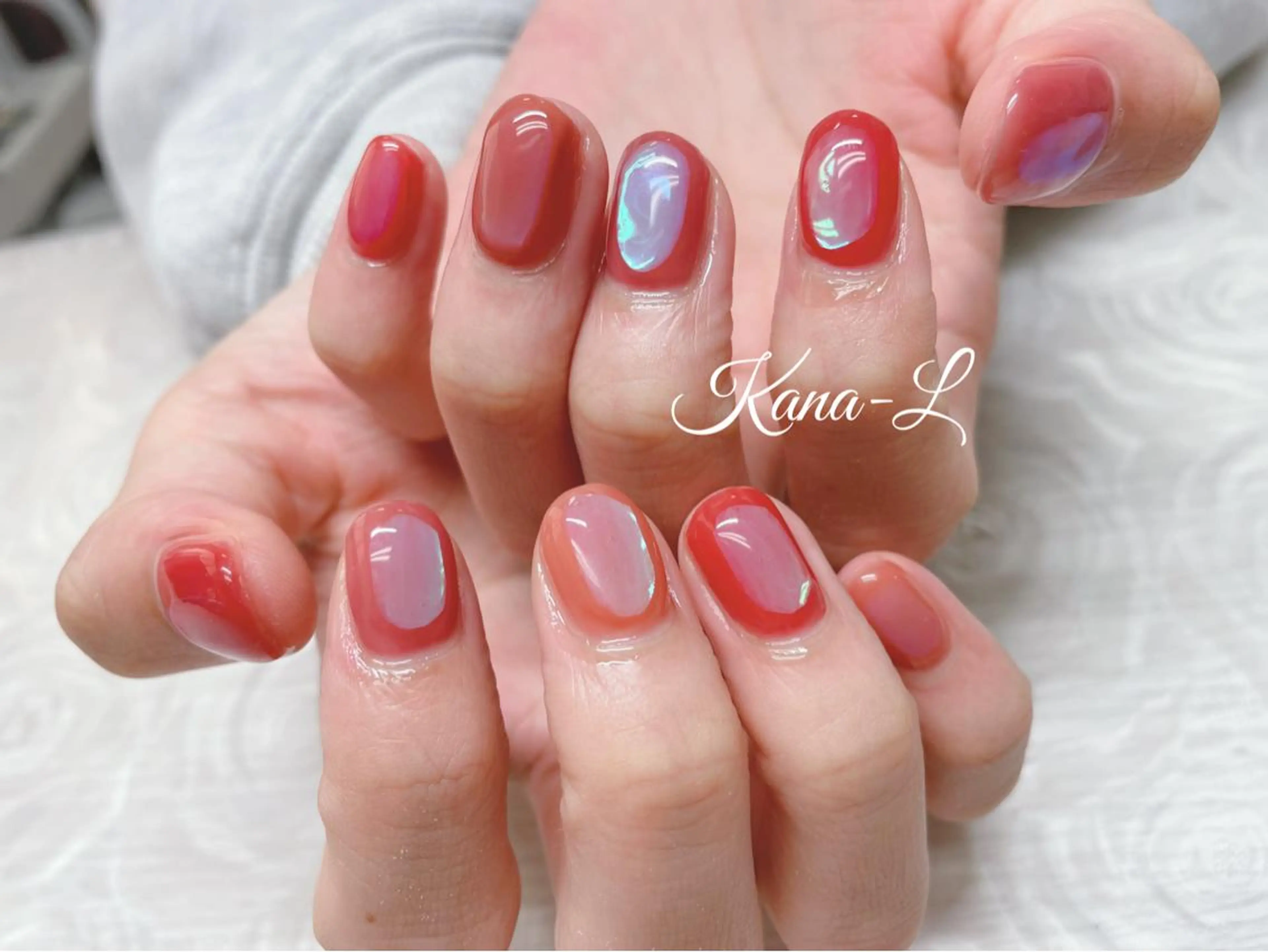カラー ネイル オーロラネイル 氷ネイル・うるうるネイル 芦辺 香奈のネイルデザイン
