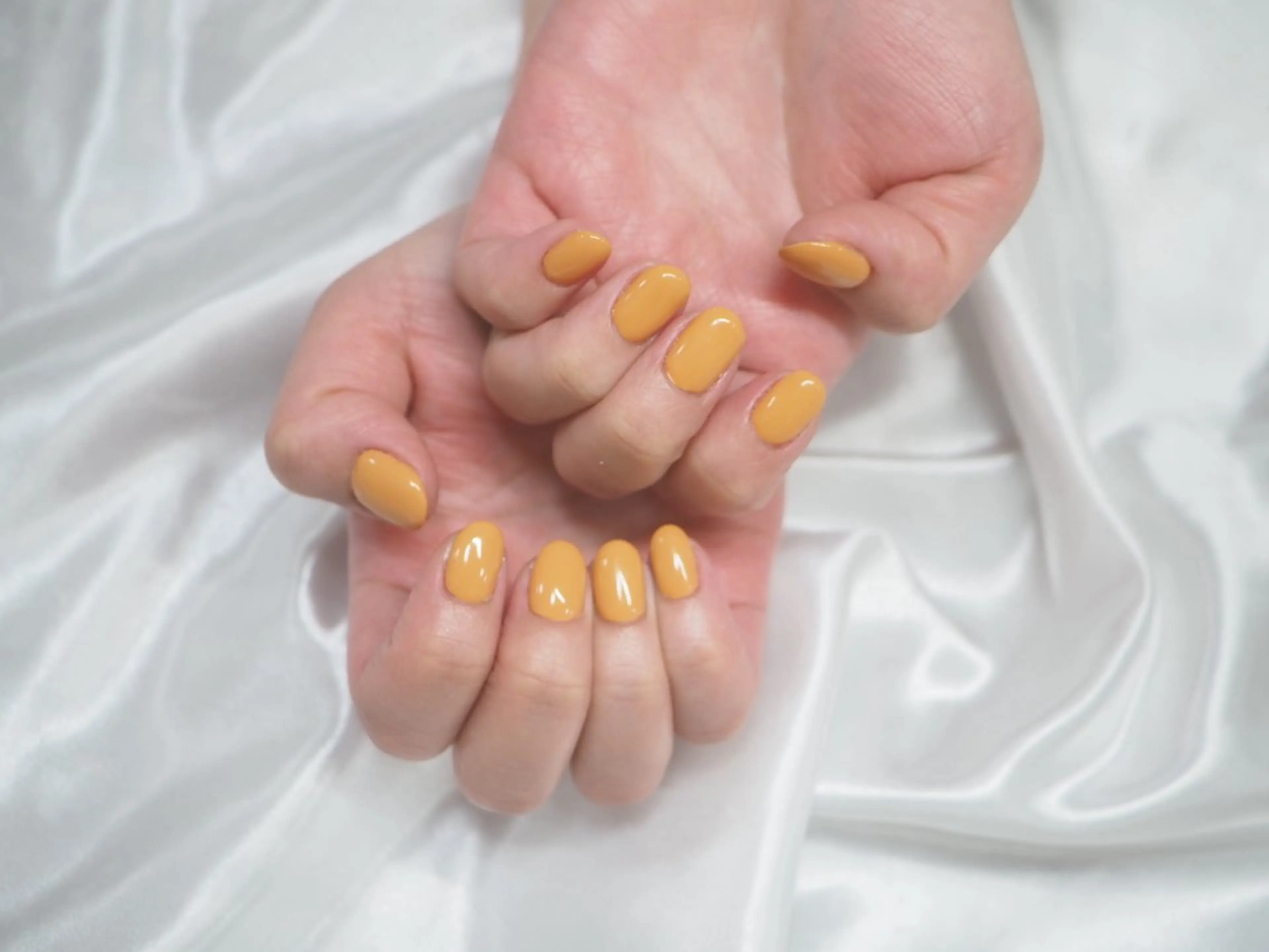 ショート ハンドネイル 中道 彩花のネイルデザイン