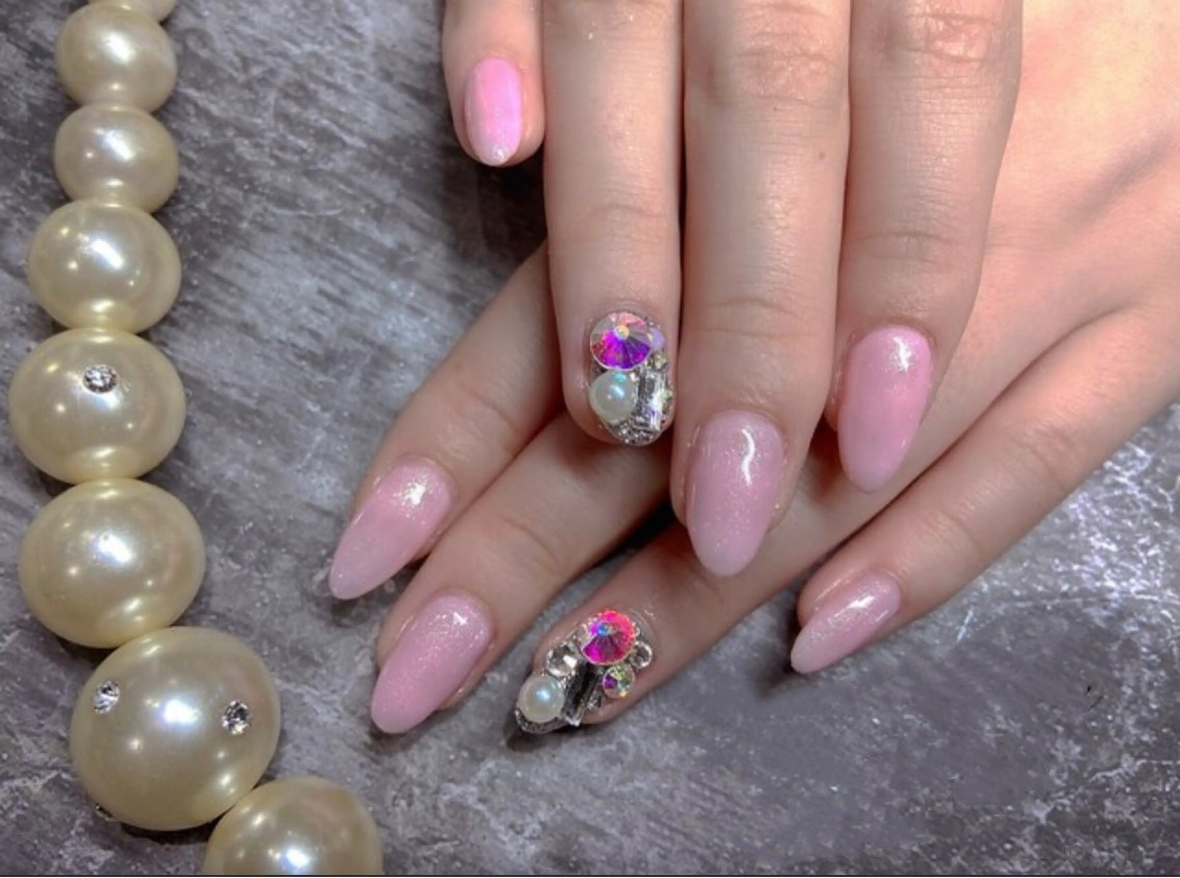 ❣️《スカルプ長さだし》❣️ 2本ストーン埋め尽くし(メンズ予約可) 【新規ソフトジェルオフ無料】の写真