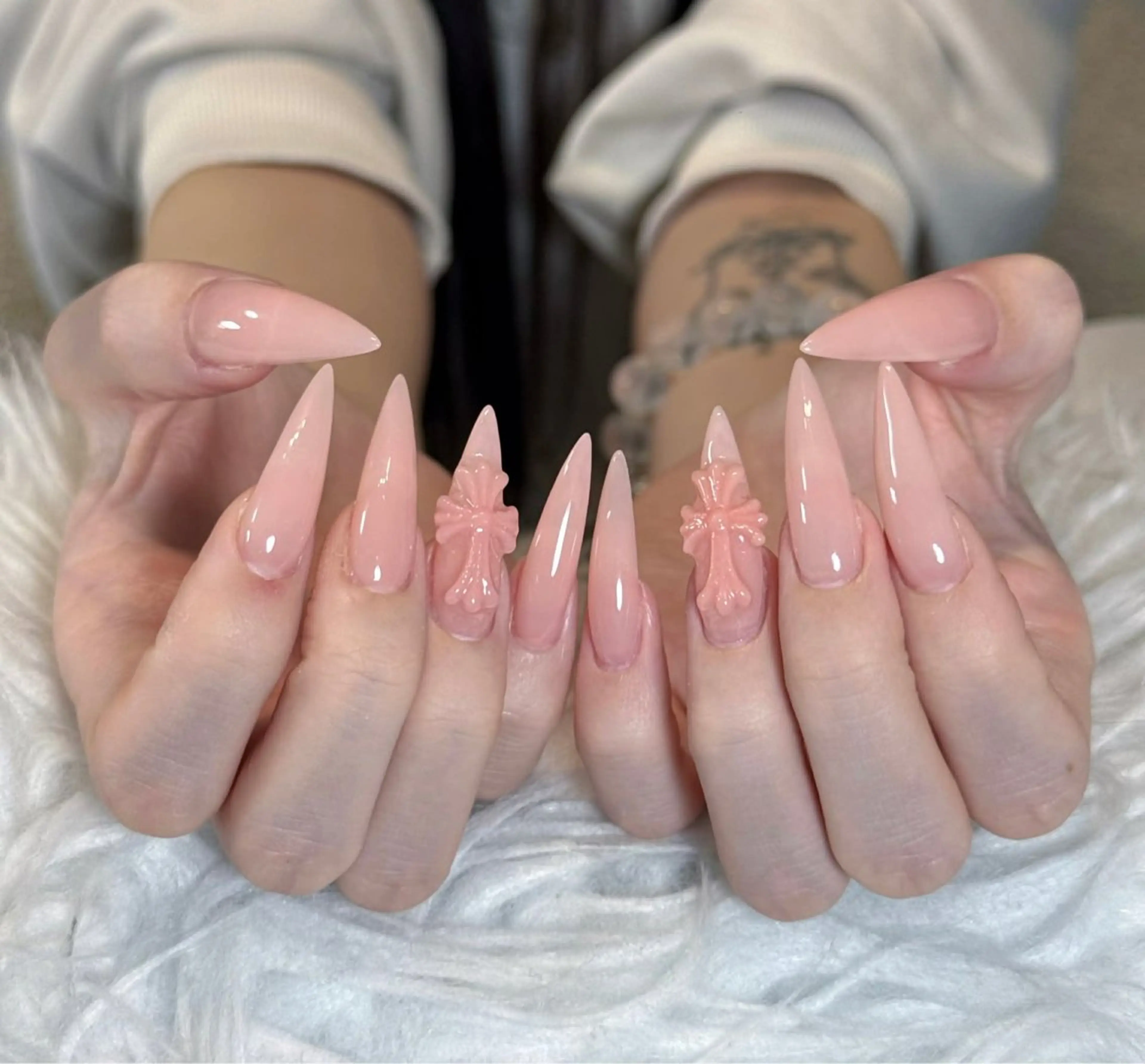 ネイル チークネイル ドット フレンチネイル グラデーション ハート ハンドネイル Julli NailStudioのネイルデザイン