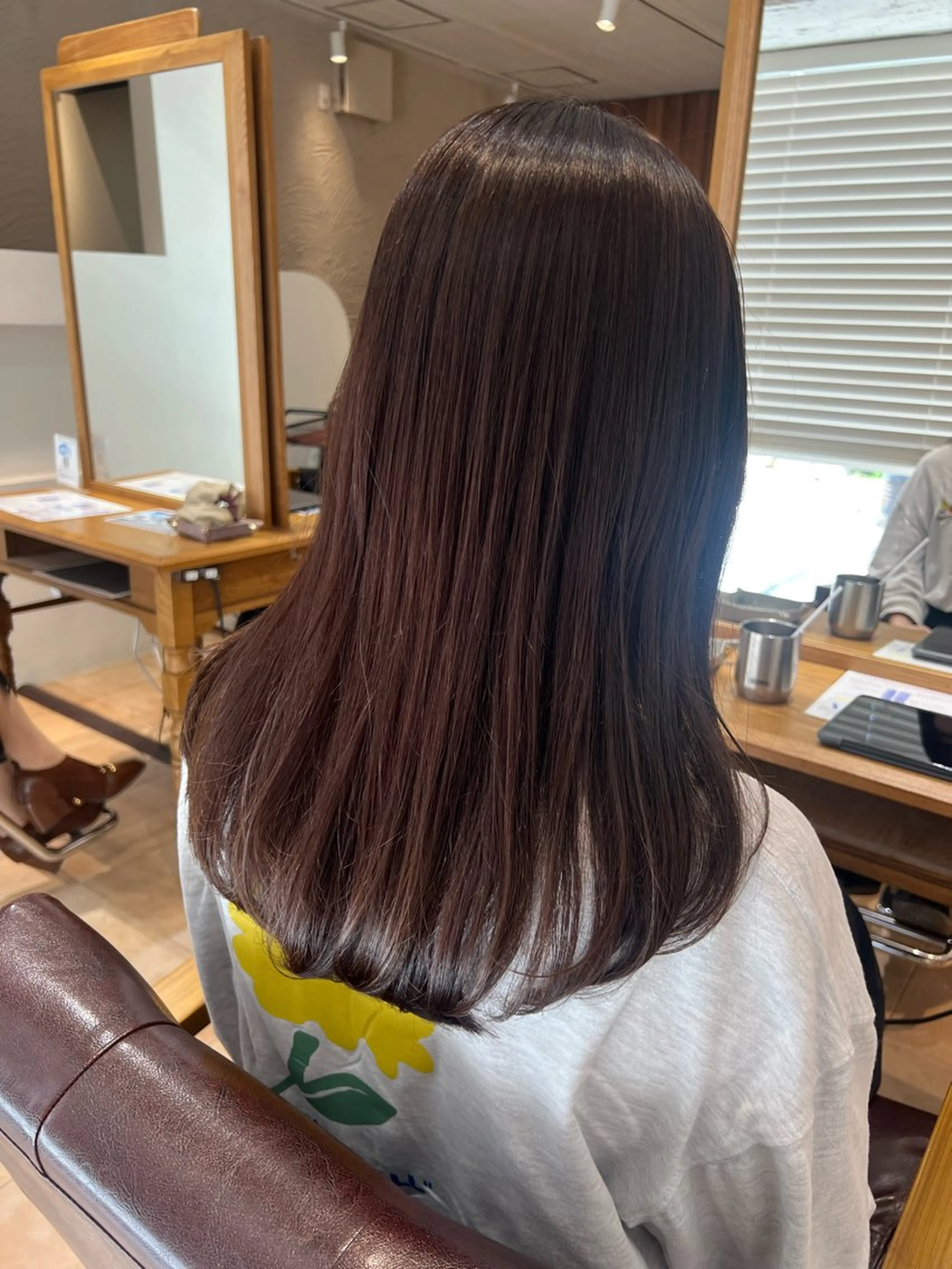 セミロング カラー 🥀韓国ヘア🥀 宮津真菜のヘアスタイル