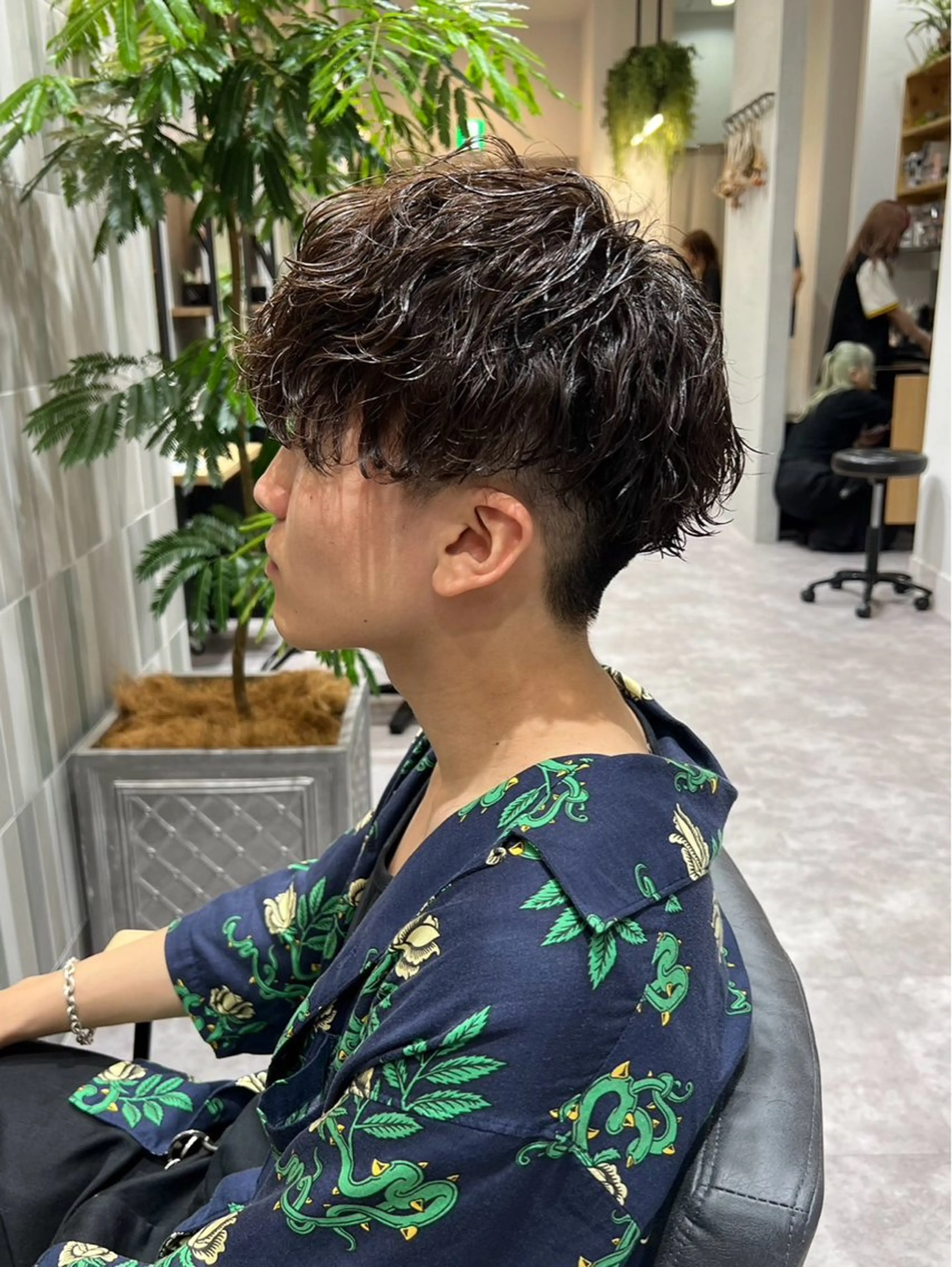 ショート パーマ メンズ 林 美佑のヘアスタイル