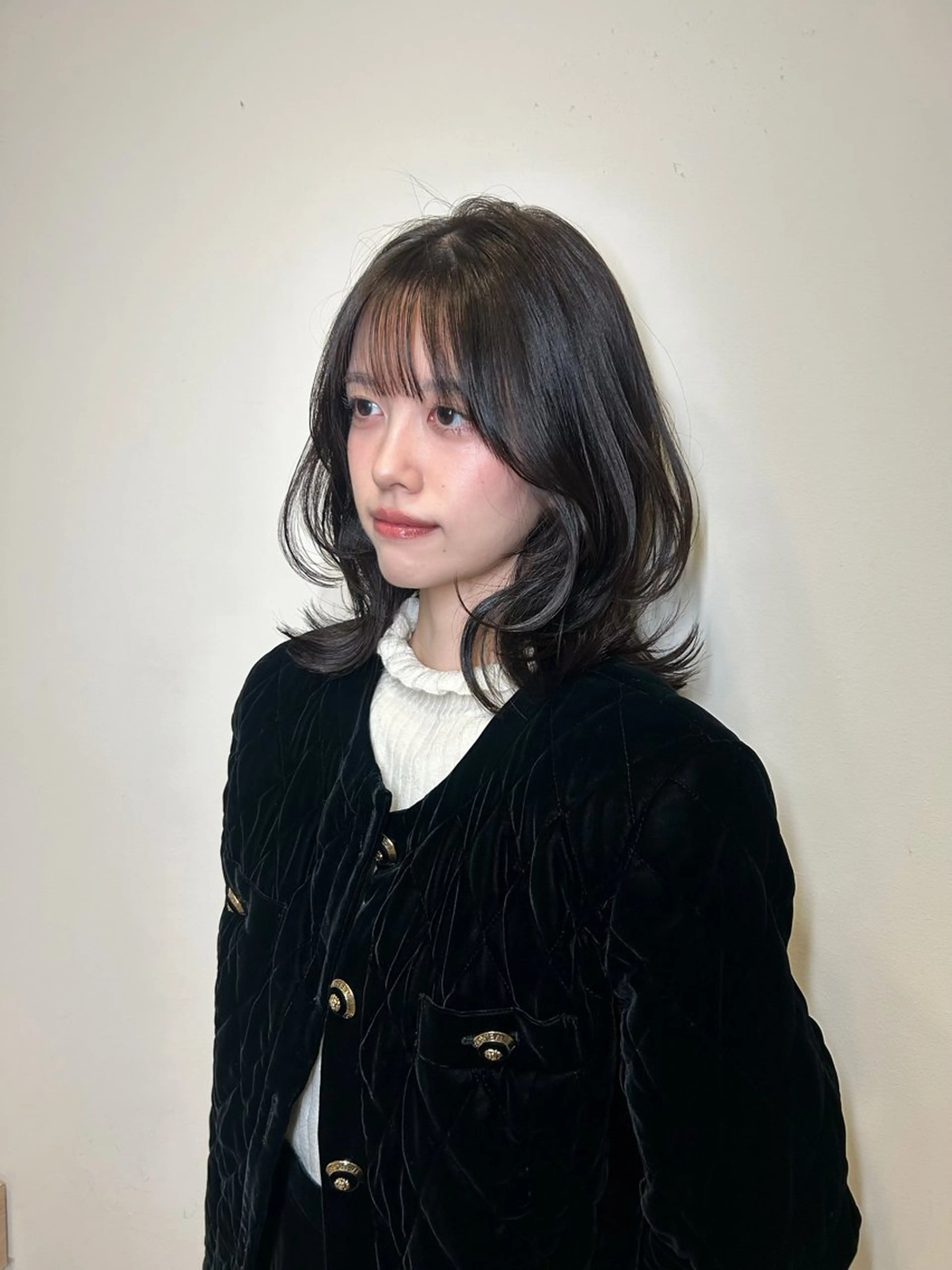ミディアム カット ヘアカラー YUI 武庫之荘美容室のヘアスタイル