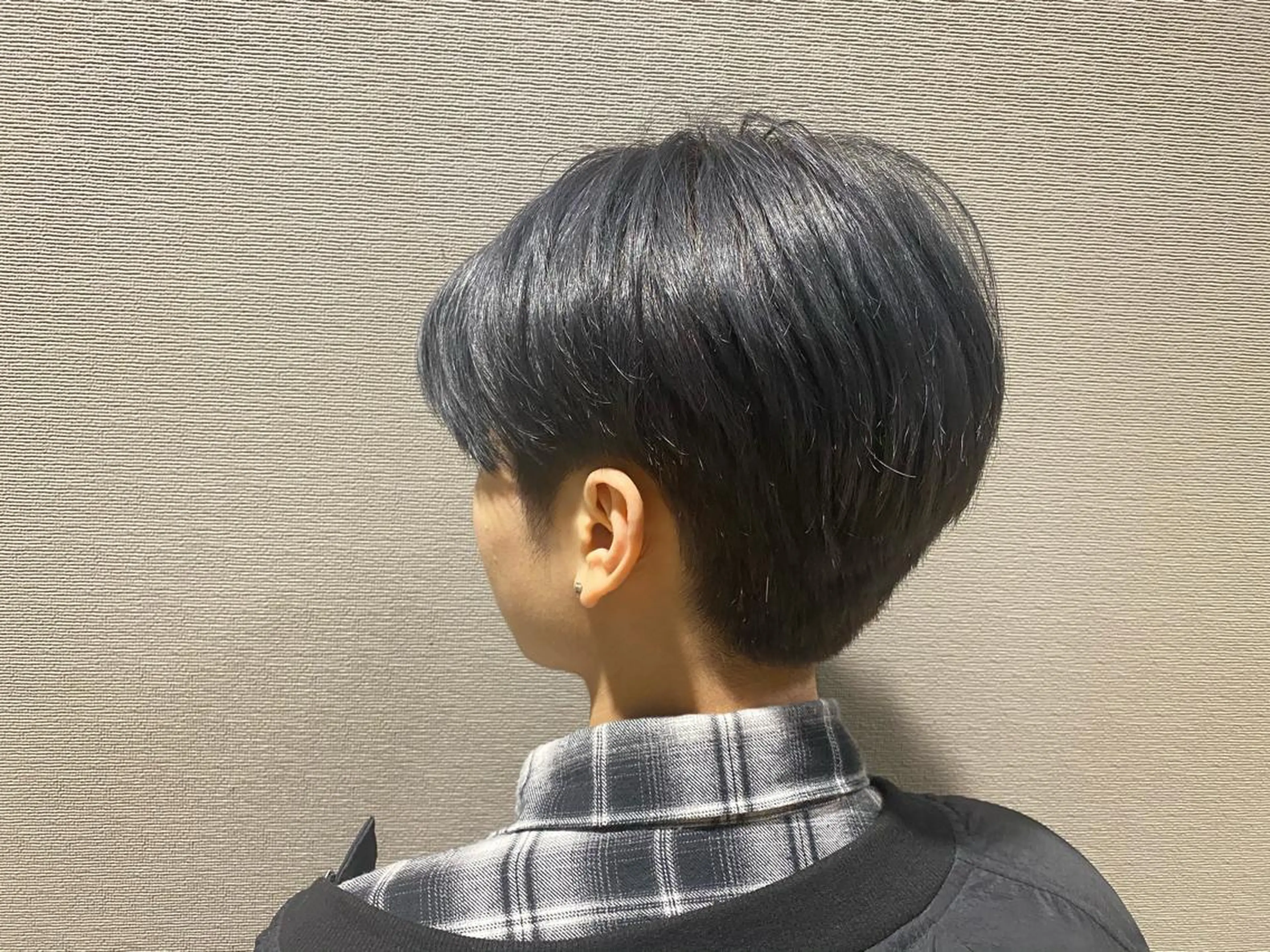 カラー ブリーチ シルバー kyo kaの眉毛・アイブロウイメージ