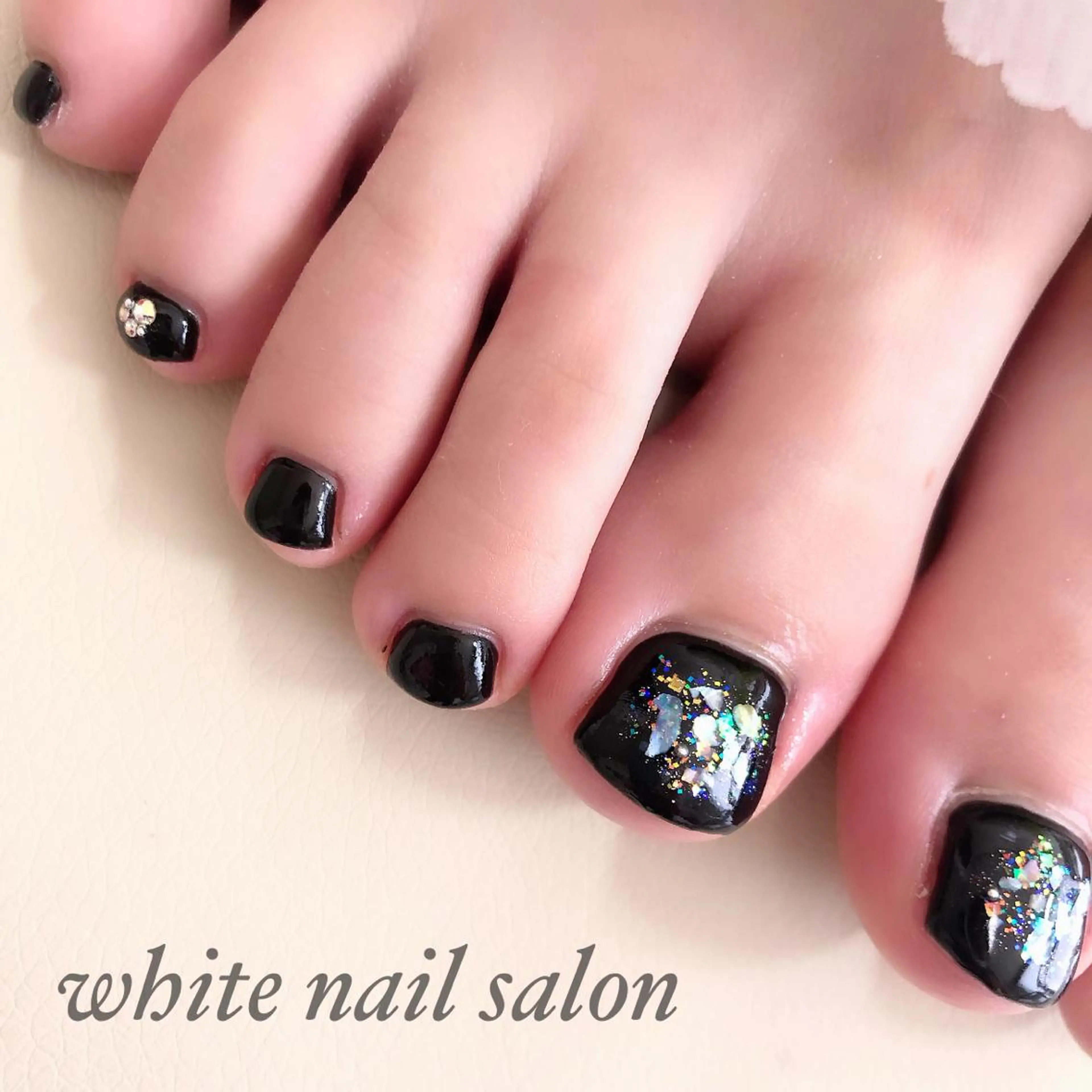 ネイル アートネイル フレンチネイル ジェルネイル ハードジェル 持ち込み フットネイル white nail salonのネイルデザイン