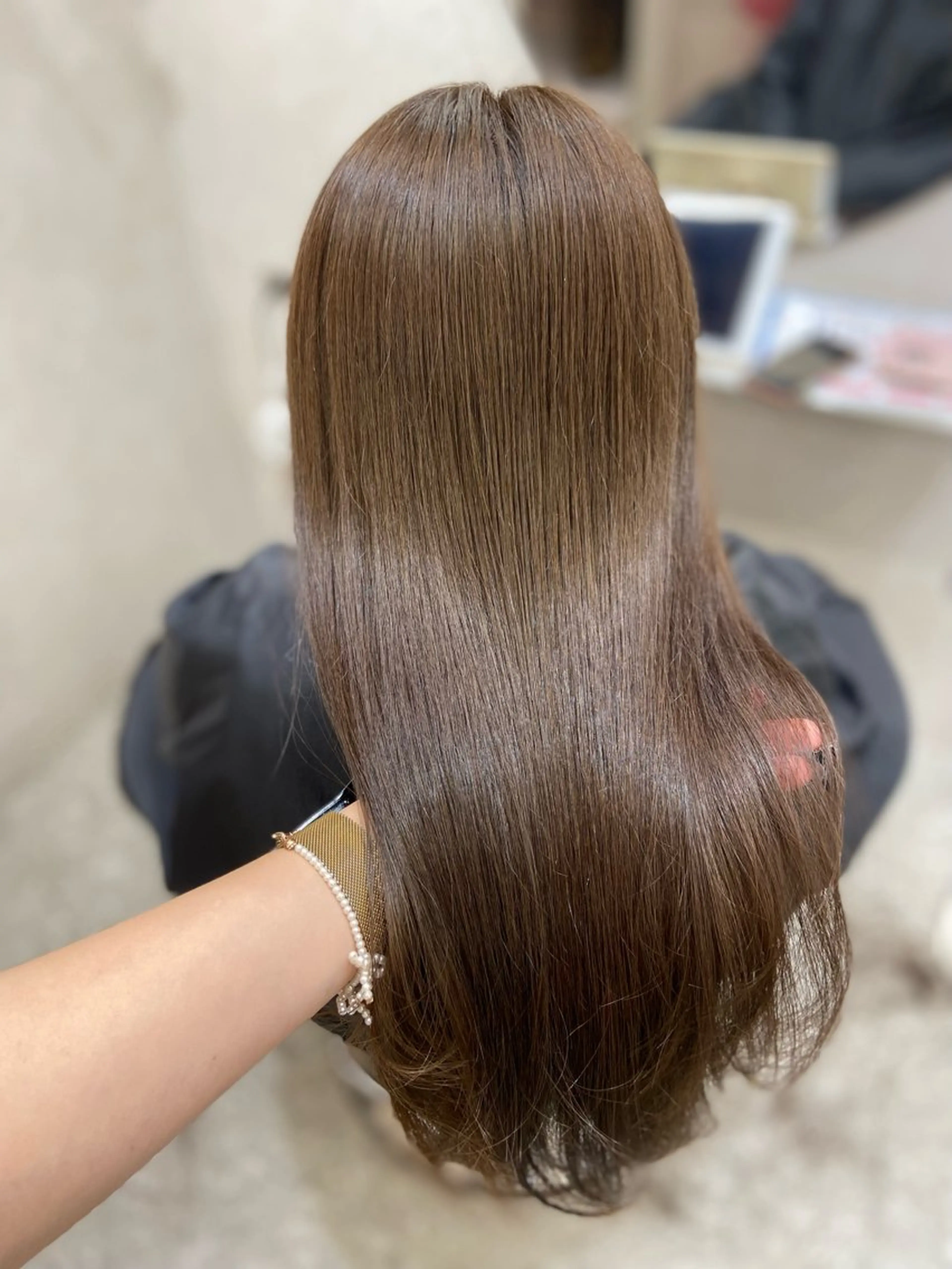 ロング チョコレートブラウン ピンクブラウン 顔まわりレイヤー 髪質改善 韓国風ヘア トリートメント 新宿/韓国ヘア 中明度カラー/かやのヘアスタイル