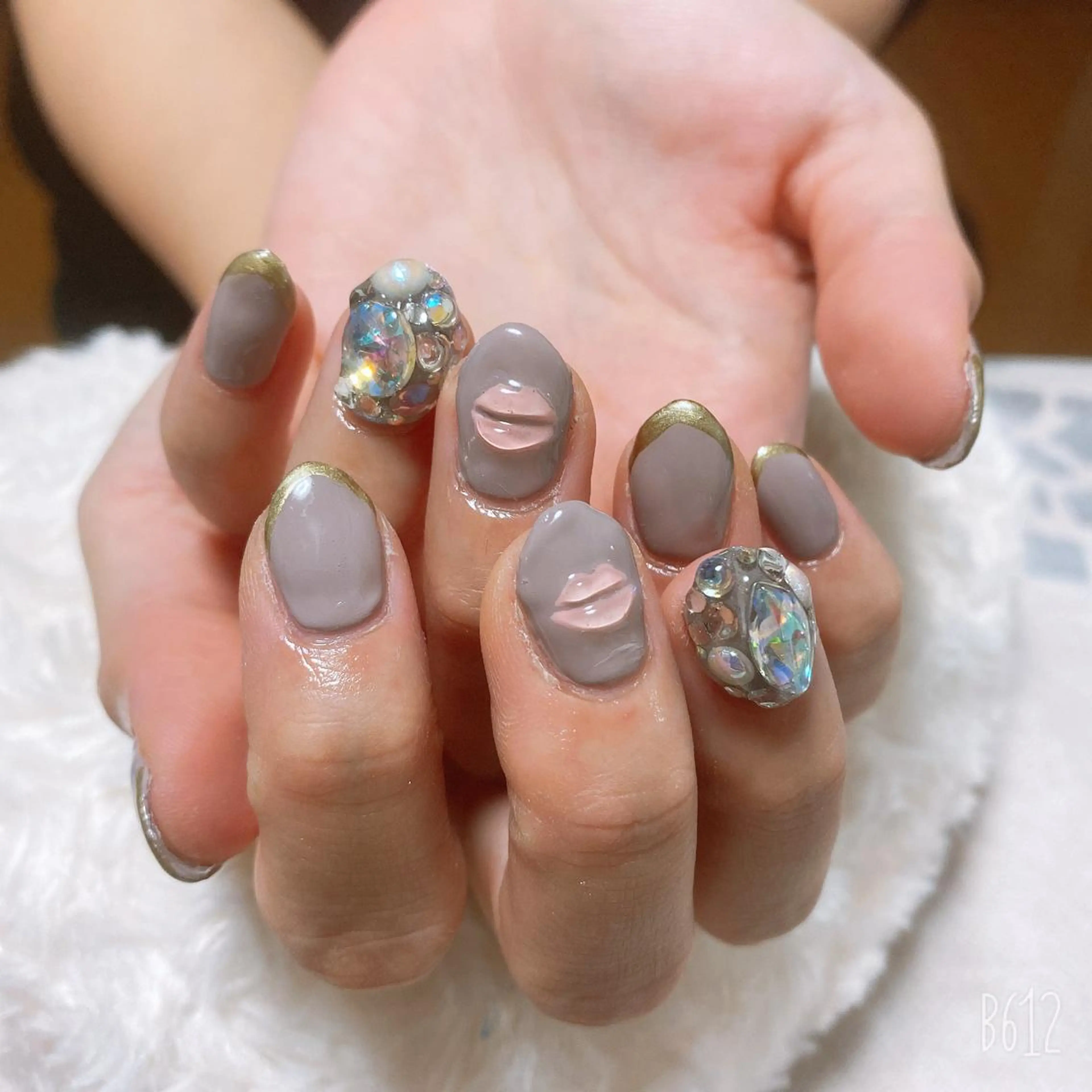 ネイル The Best Beauty受付担当のヘアスタイル