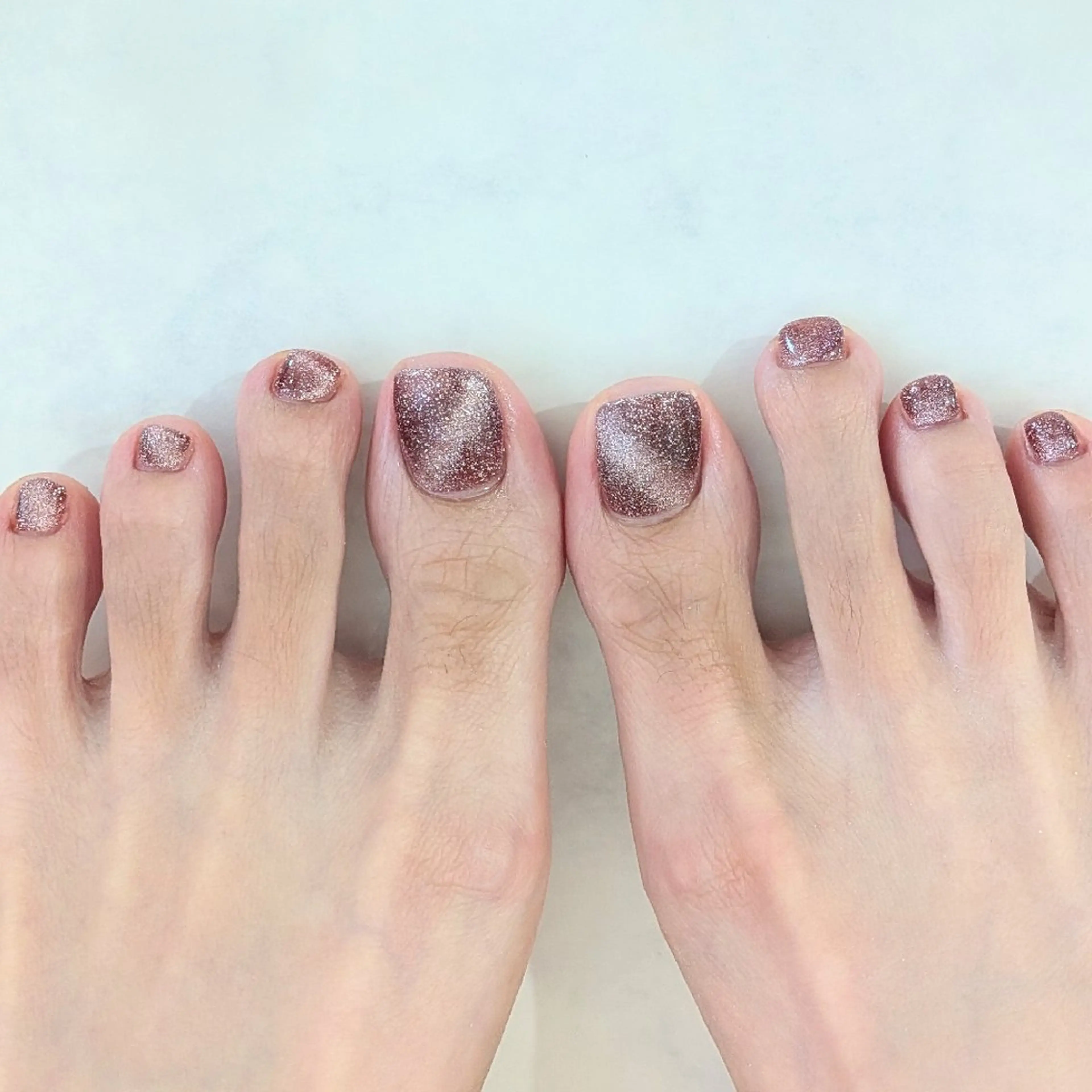 ネイル フットネイル マグネットネイル ワンカラーネイル Gerbera Nailistのネイルデザイン