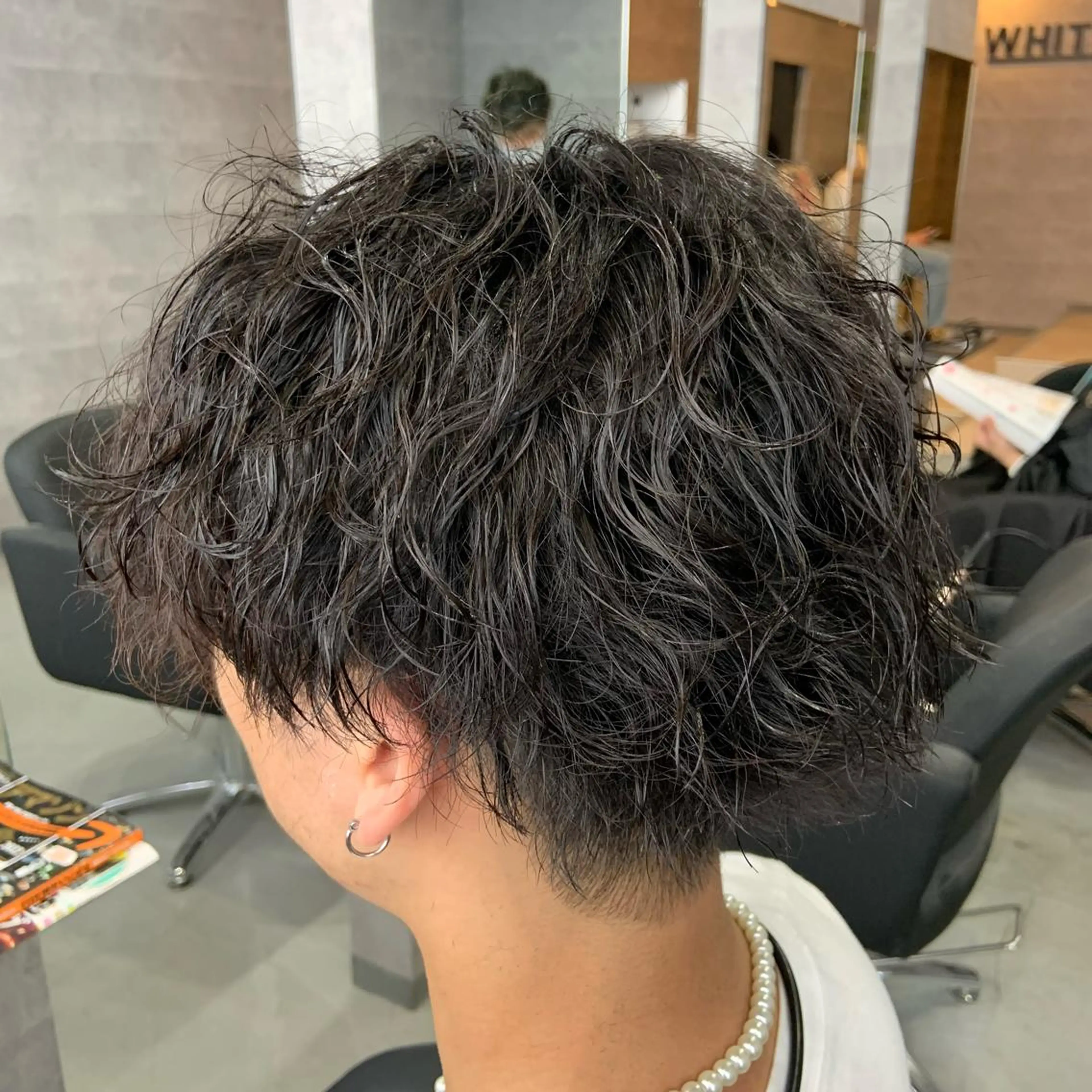 パーマ メンズ _WHITE所属・ダウンパーマ 曲がる縮毛矯正のヘアスタイル