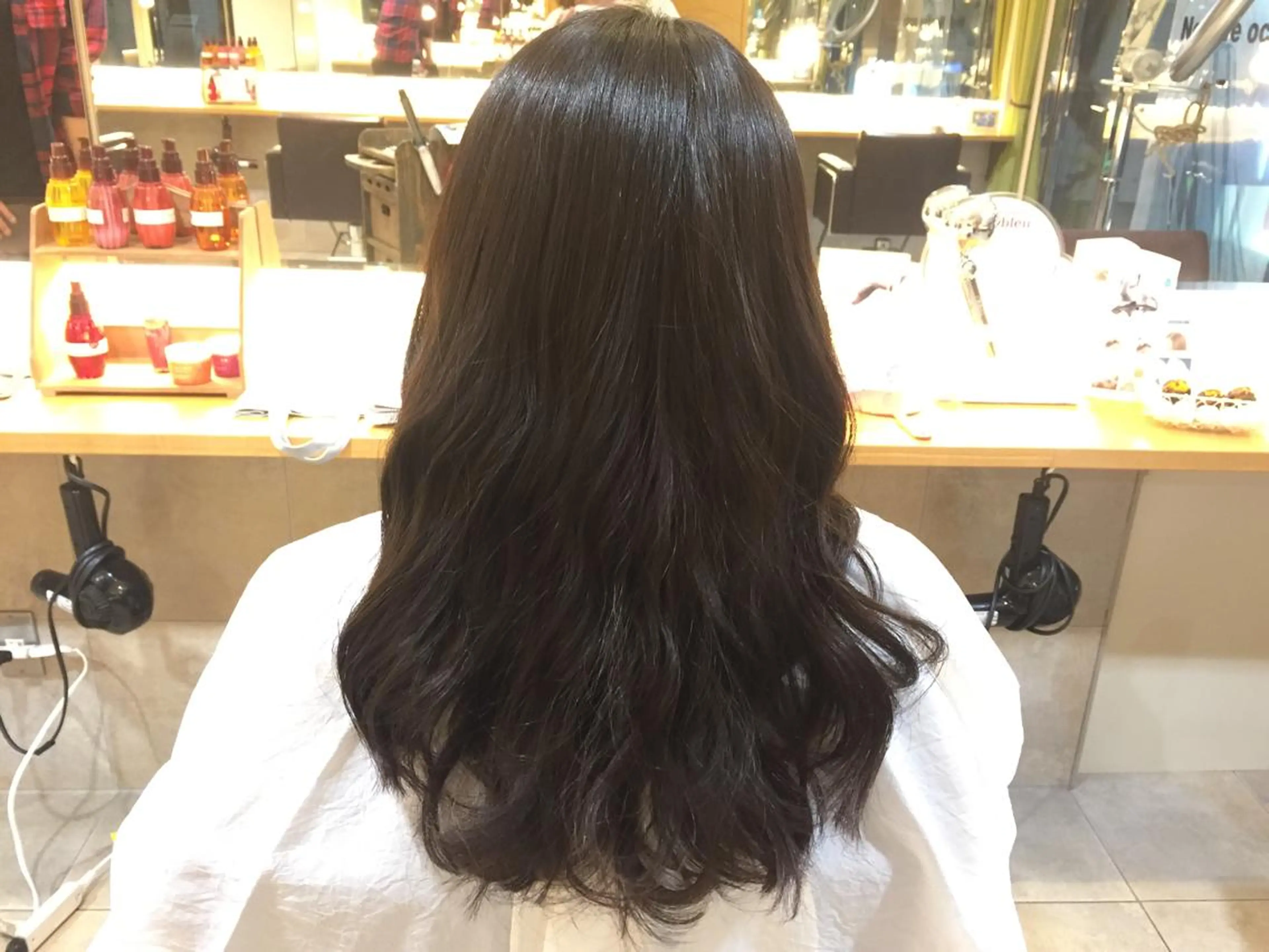 セミロング カラー アッシュ カット 加藤 綾華のヘアスタイル