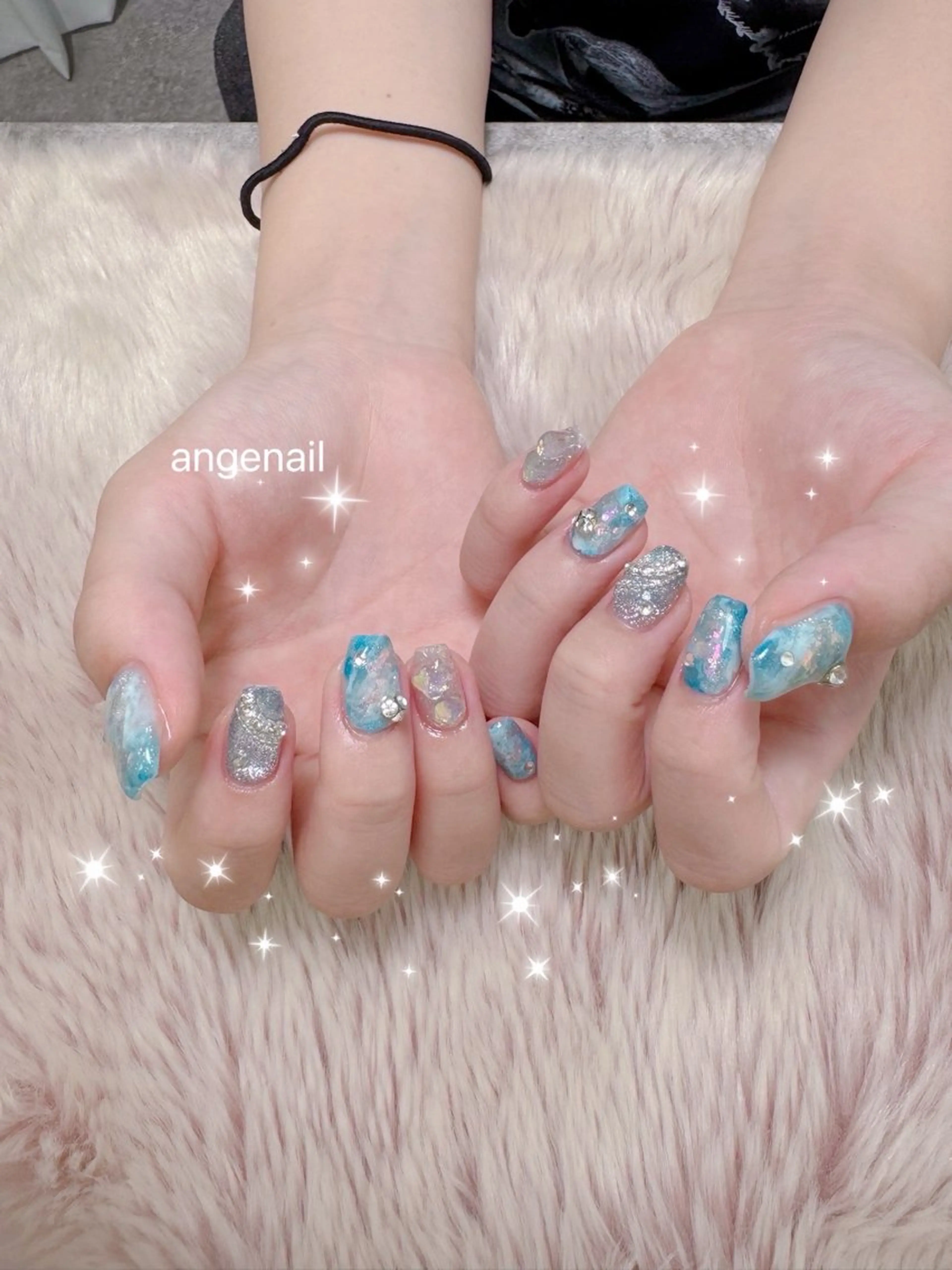 ネイル ハンドネイル オーナーネイリスト MAKIのネイルデザイン