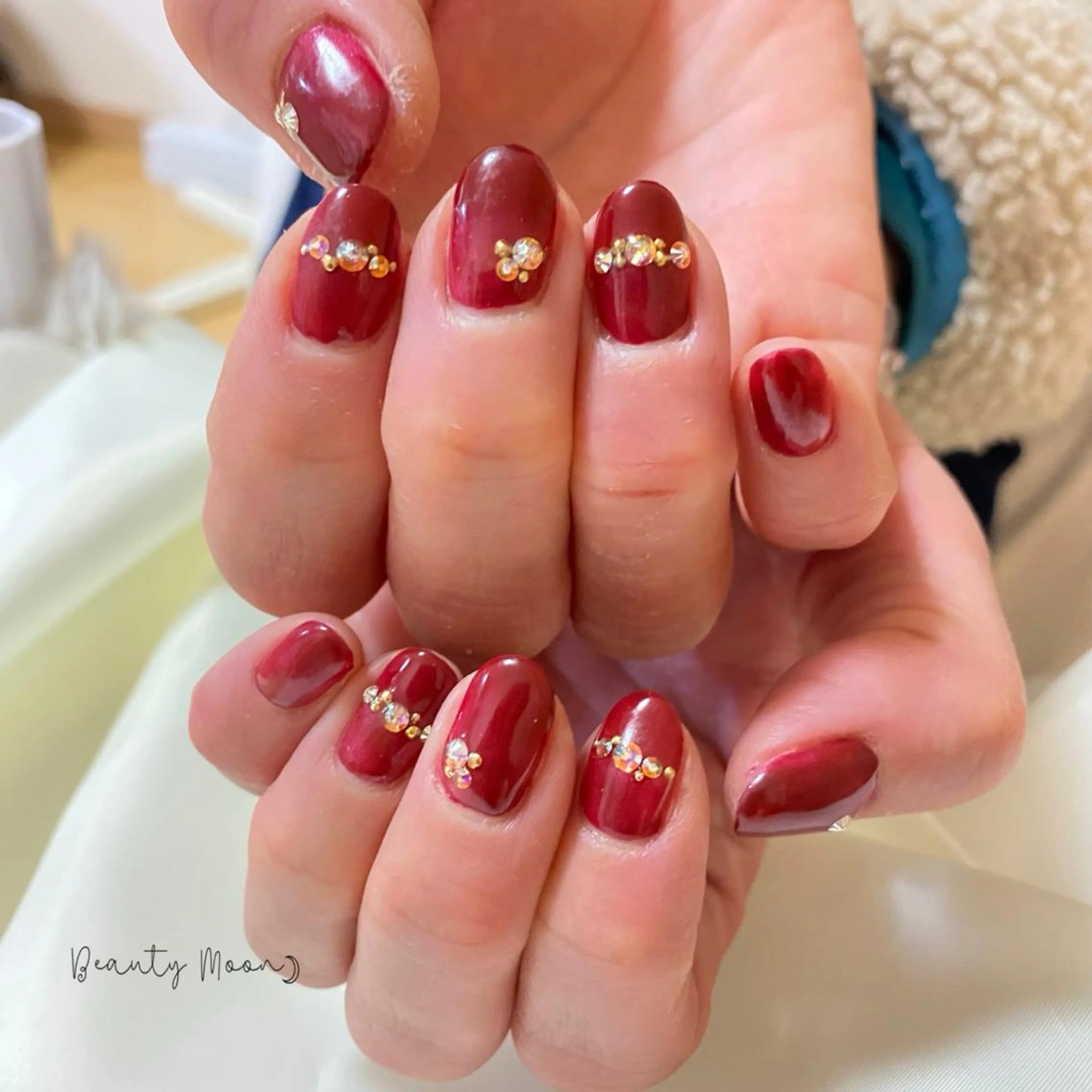ネイル ボルドー ストーンネイル beauty ☪︎moonのネイルデザイン