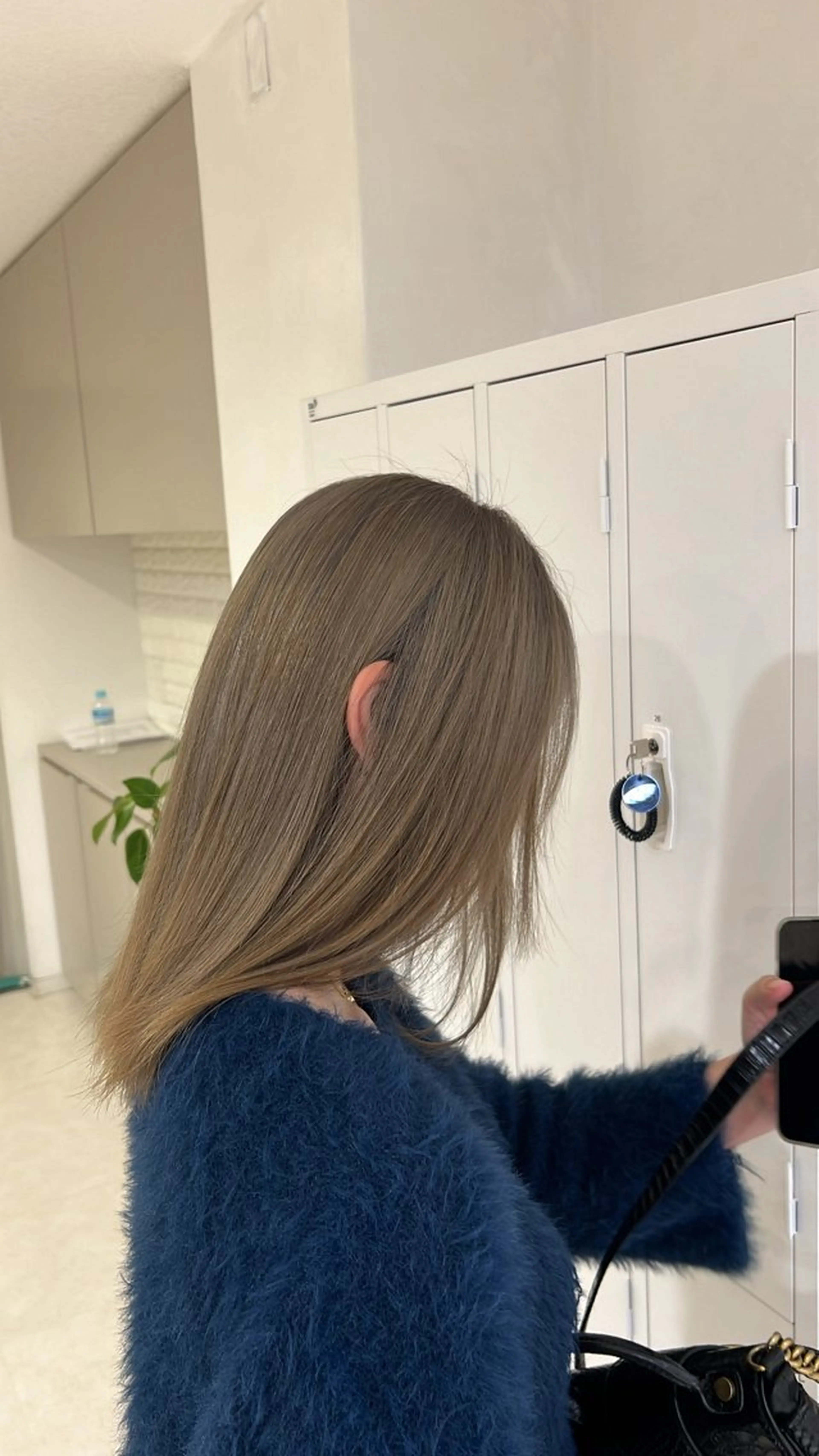 ミディアム カラー ブリーチ グレージュ amoretto 天文館🦋愛華のヘアスタイル