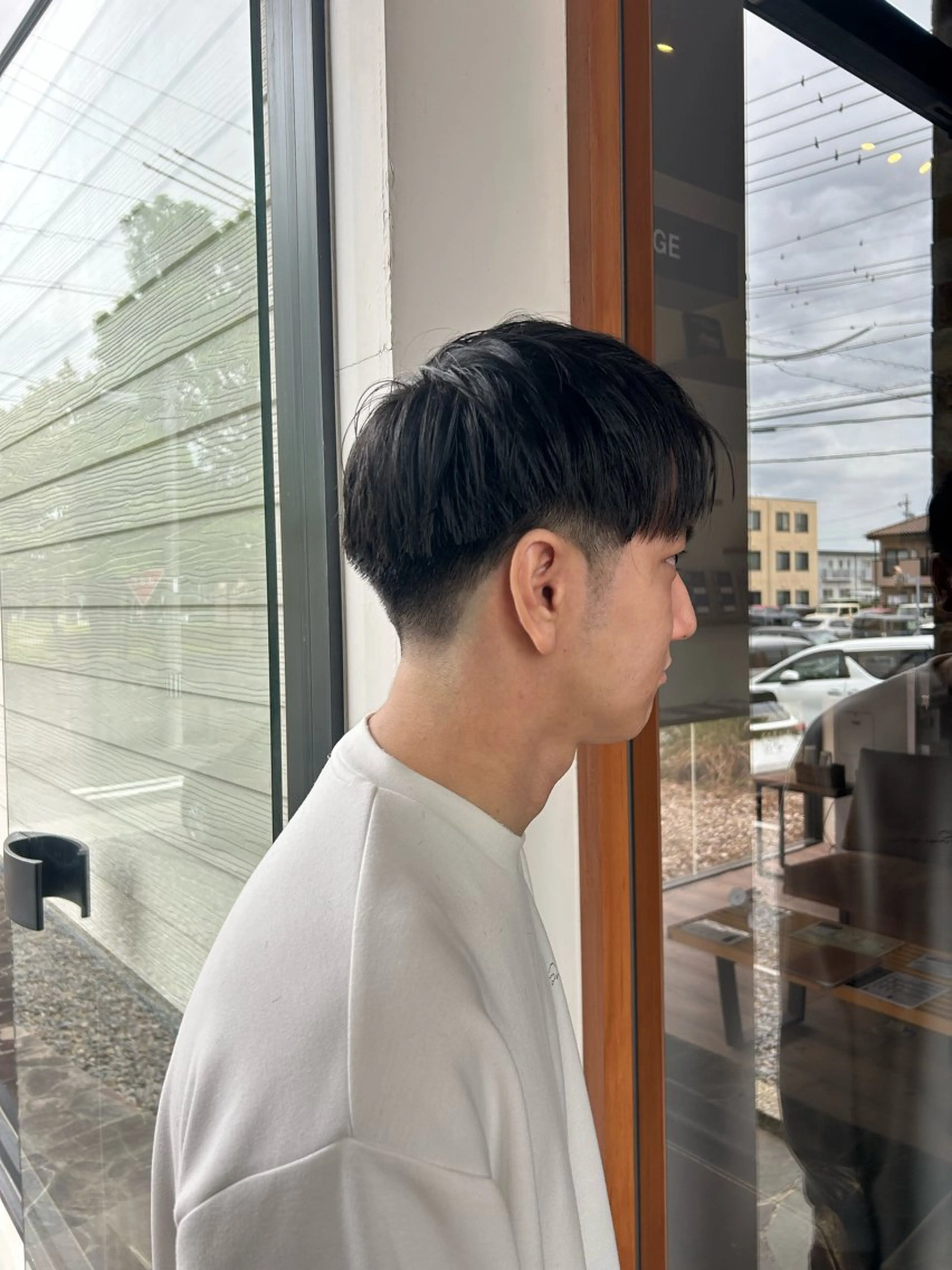 ショート メンズ マッシュ 刈り上げ カット 村松 麻菜のヘアスタイル