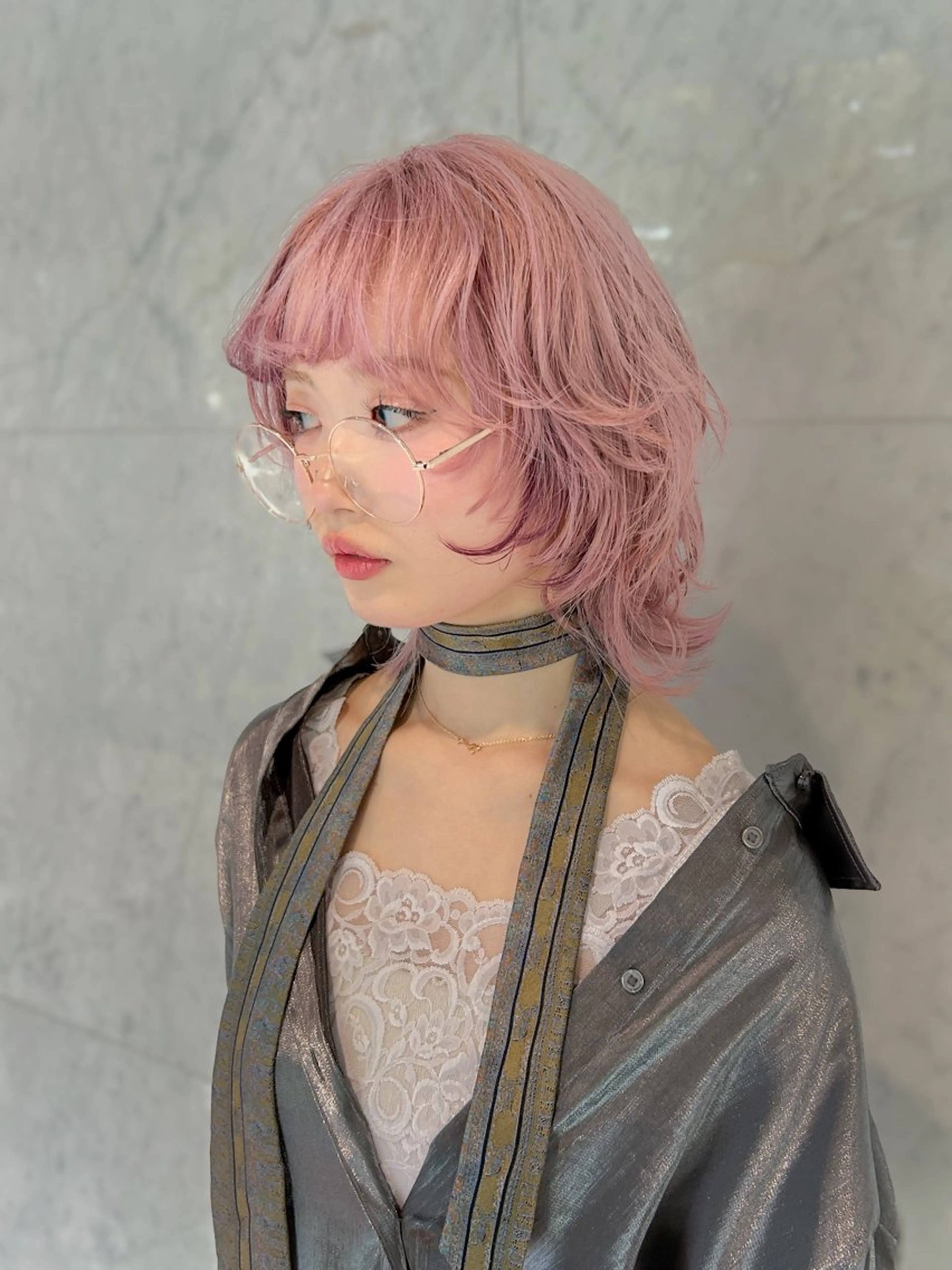 カラー ブリーチ ピンクカラー レイヤー×ブリーチ/ パーマ/ﾘｭｳﾄのヘアスタイル