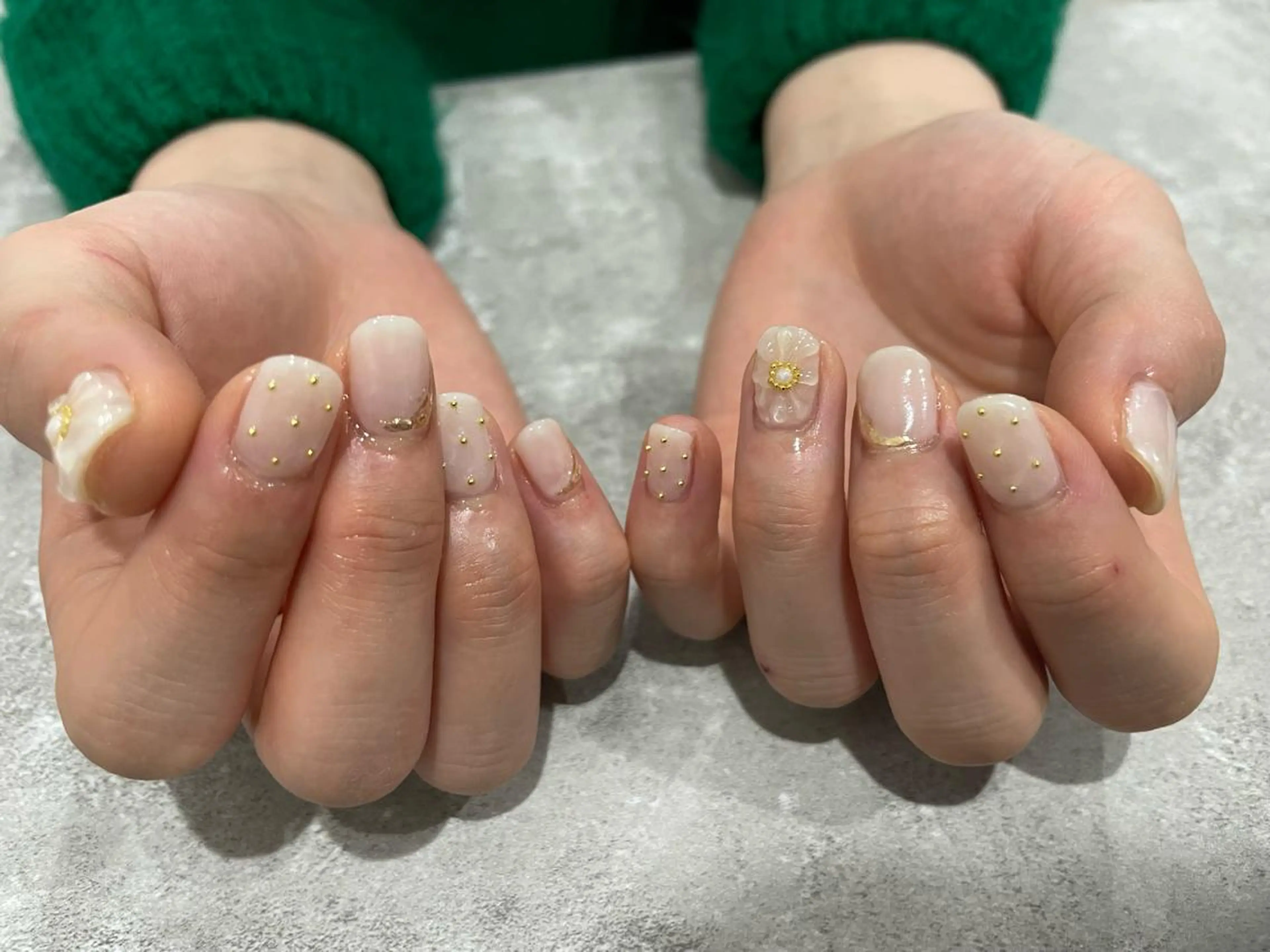 ネイル 持ち込み Raviliss ♡のネイルデザイン