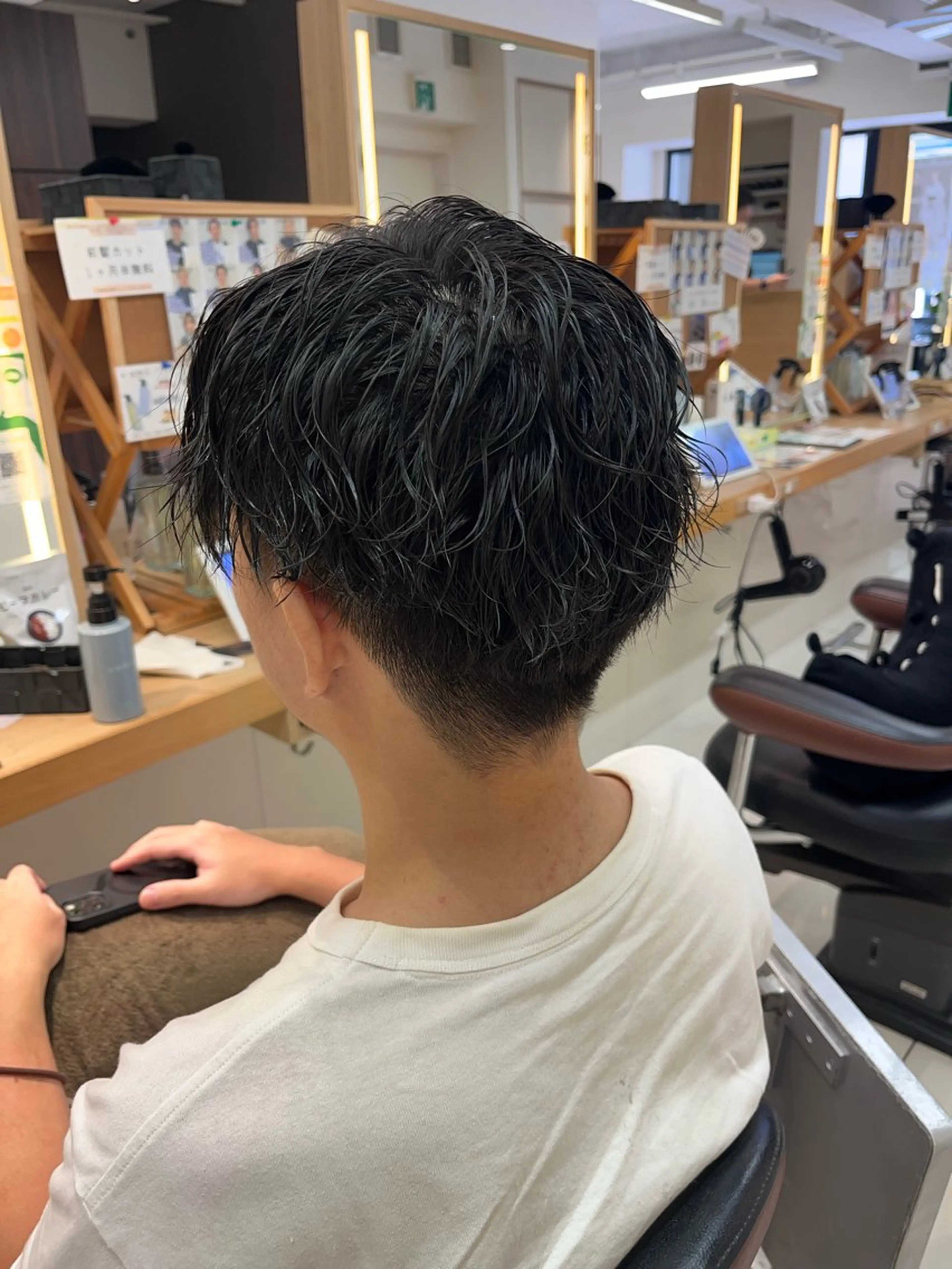 ショート パーマ メンズ カット パーマ トリートメント ナチュラルベージュ/ 顔周りカット/由喜のヘアスタイル