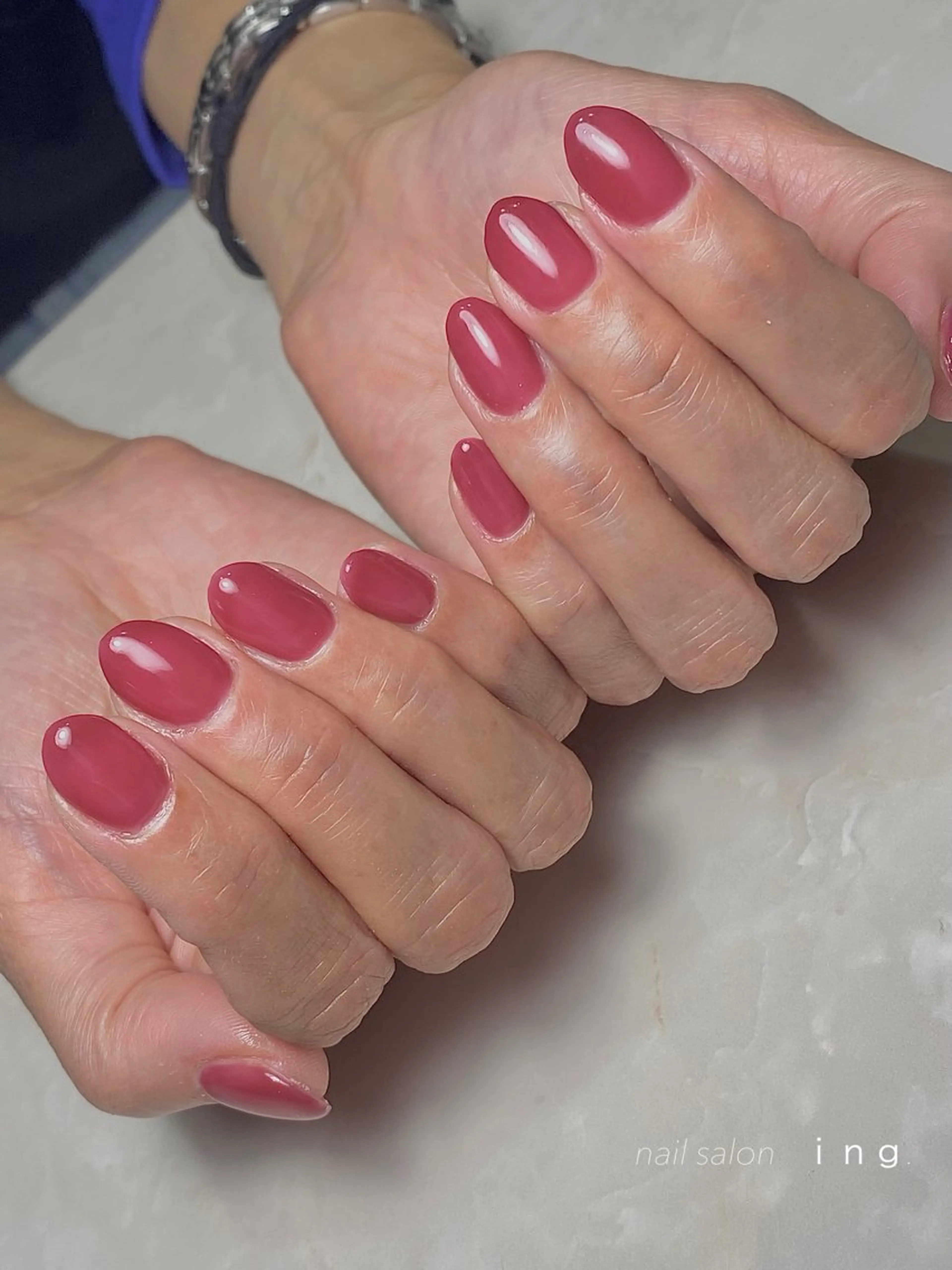 ネイル ワンカラーネイル ｉｎｇ .のネイルデザイン