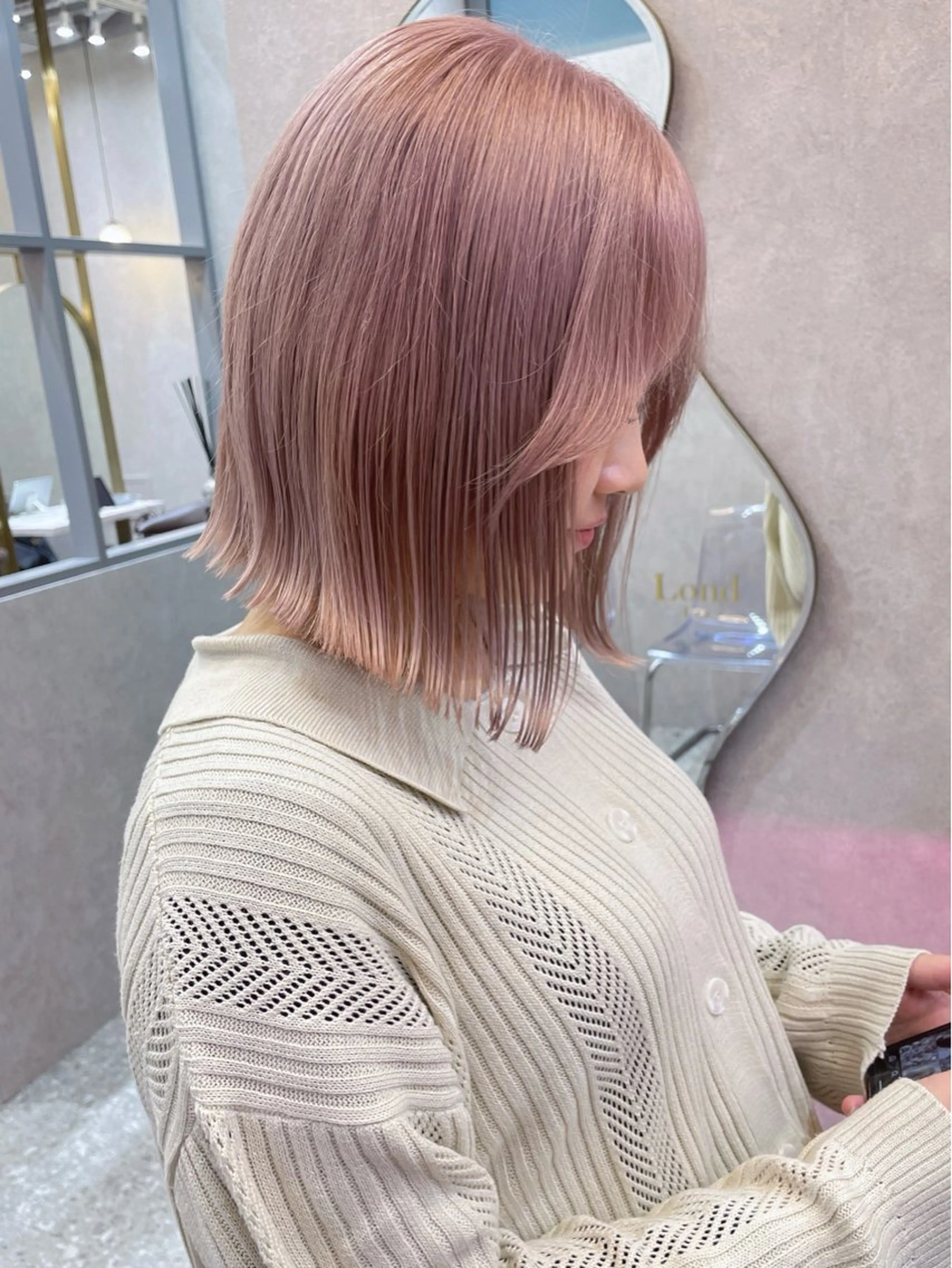 ミディアム ヘアカラー rina／ベージュ ワンホン/韓国ヘアのヘアスタイル