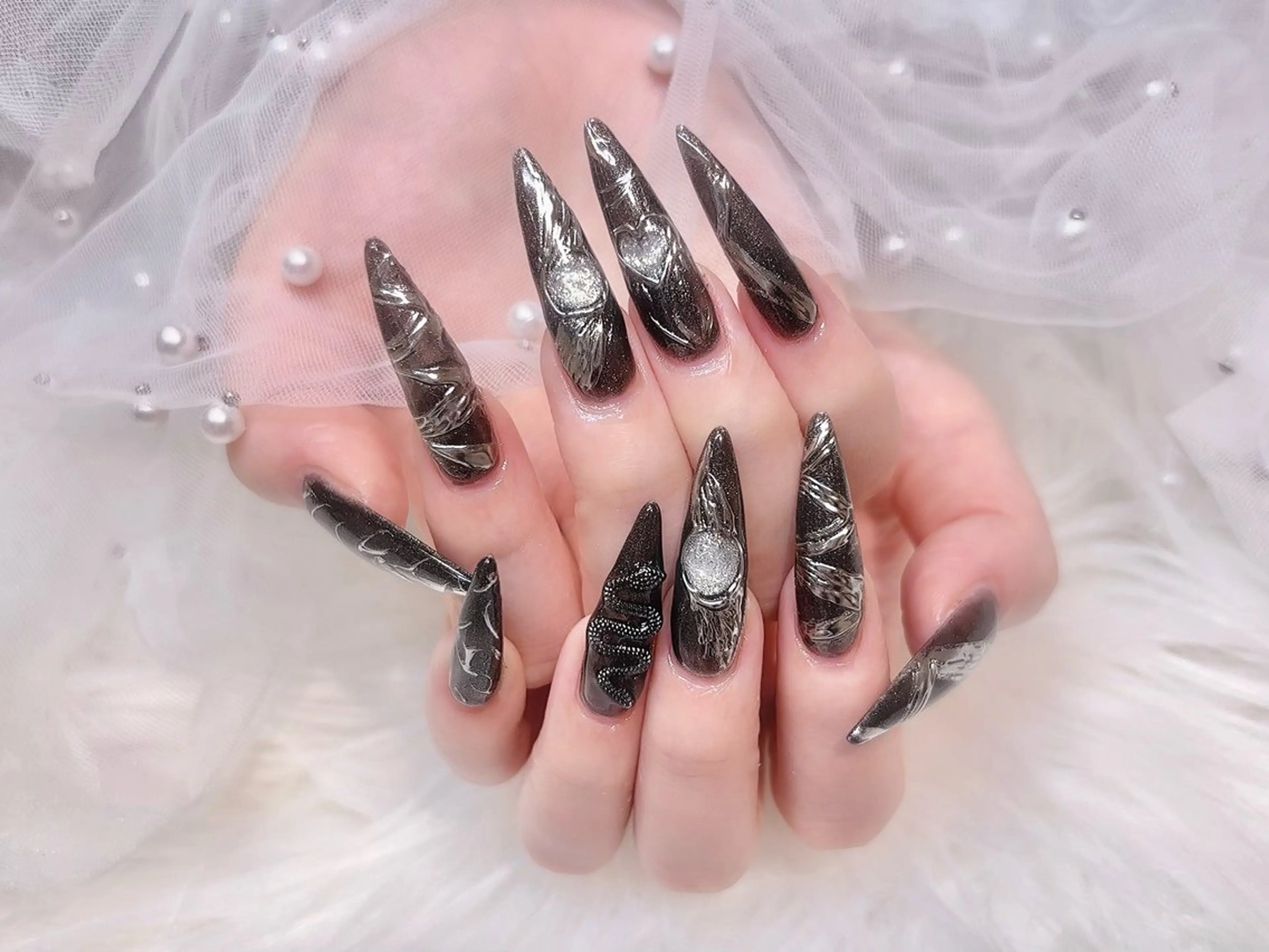 ネイル ジェルネイル ロングネイル マグネットネイル ミラーネイル 持ち込み Y. 🍒maki🍒ྀིのネイルデザイン