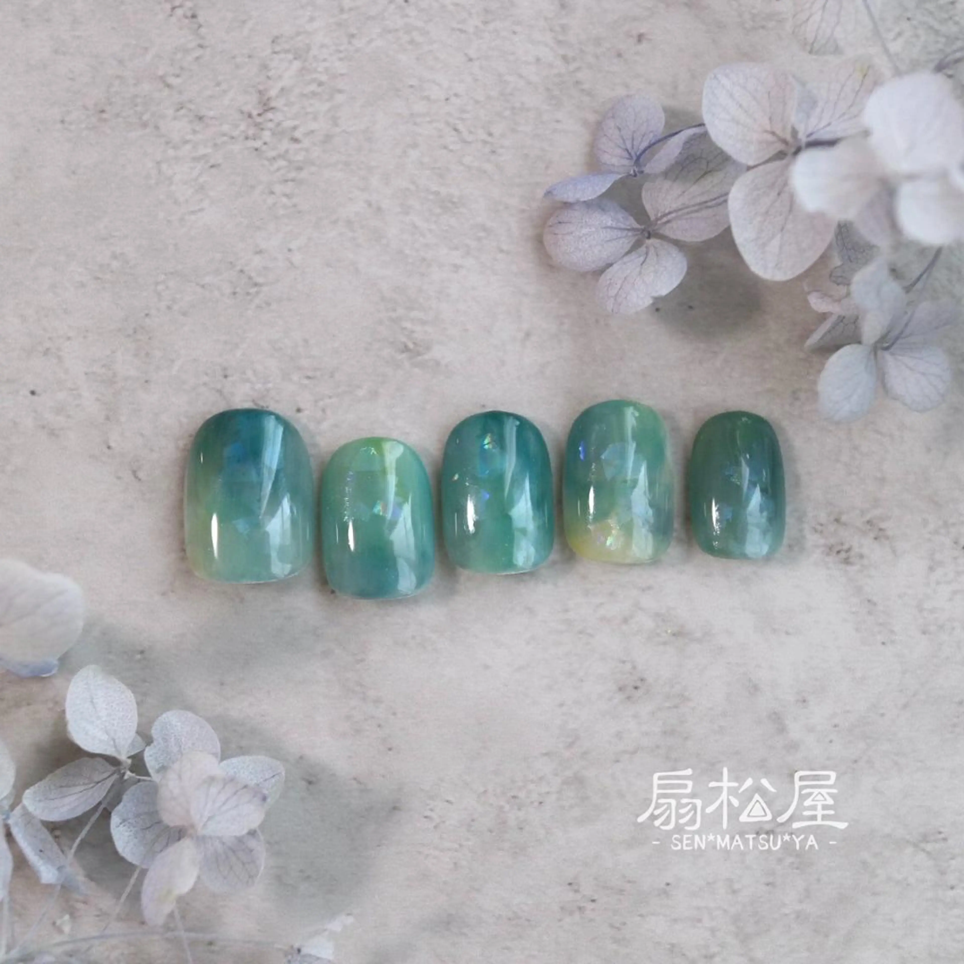 ネイル 扇松屋 marie.nのネイルデザイン