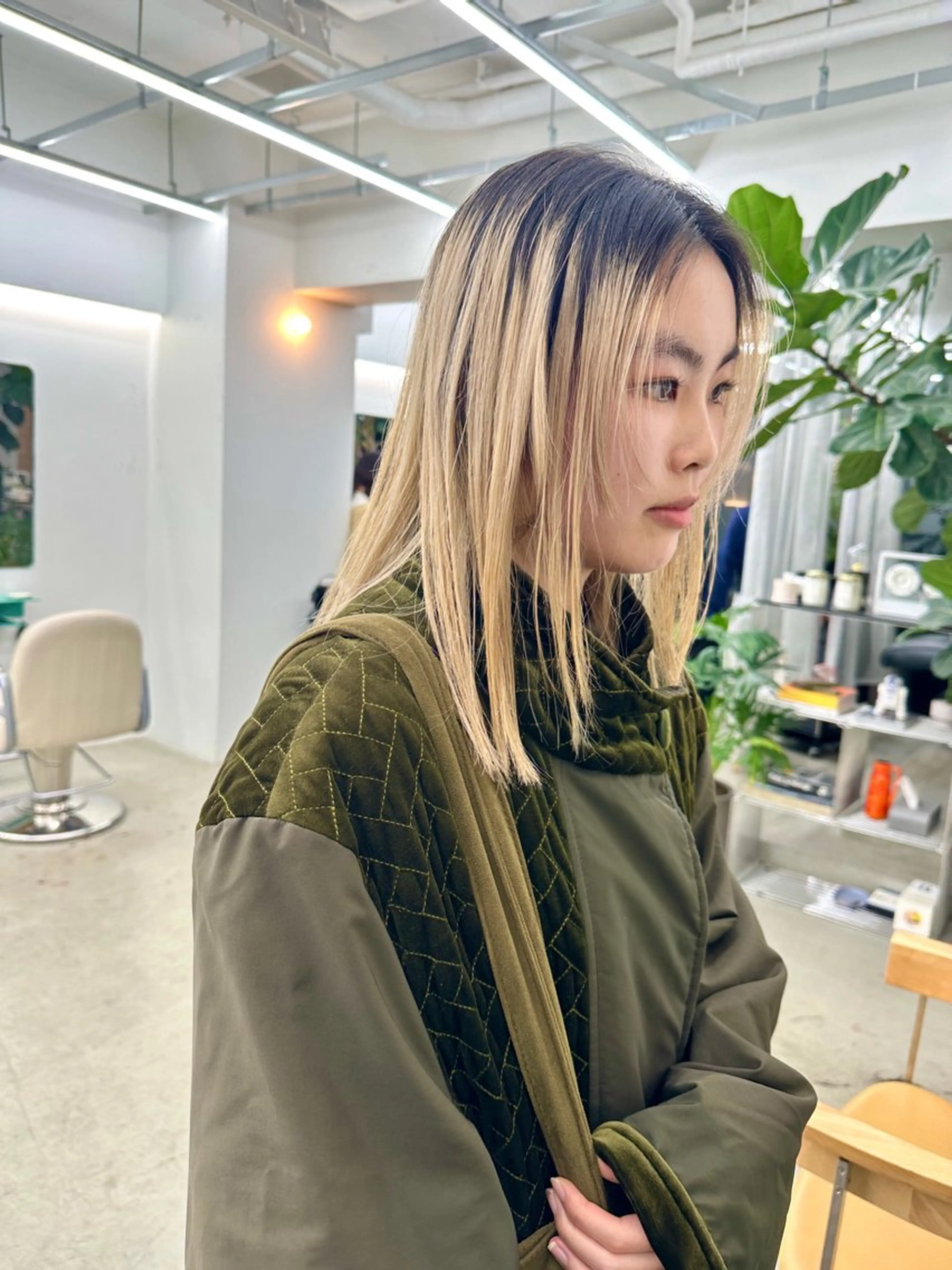 セミロング カラー ブリーチ デザインカラー ボブ/レイヤー/ケア パーマ/リュウタのヘアスタイル