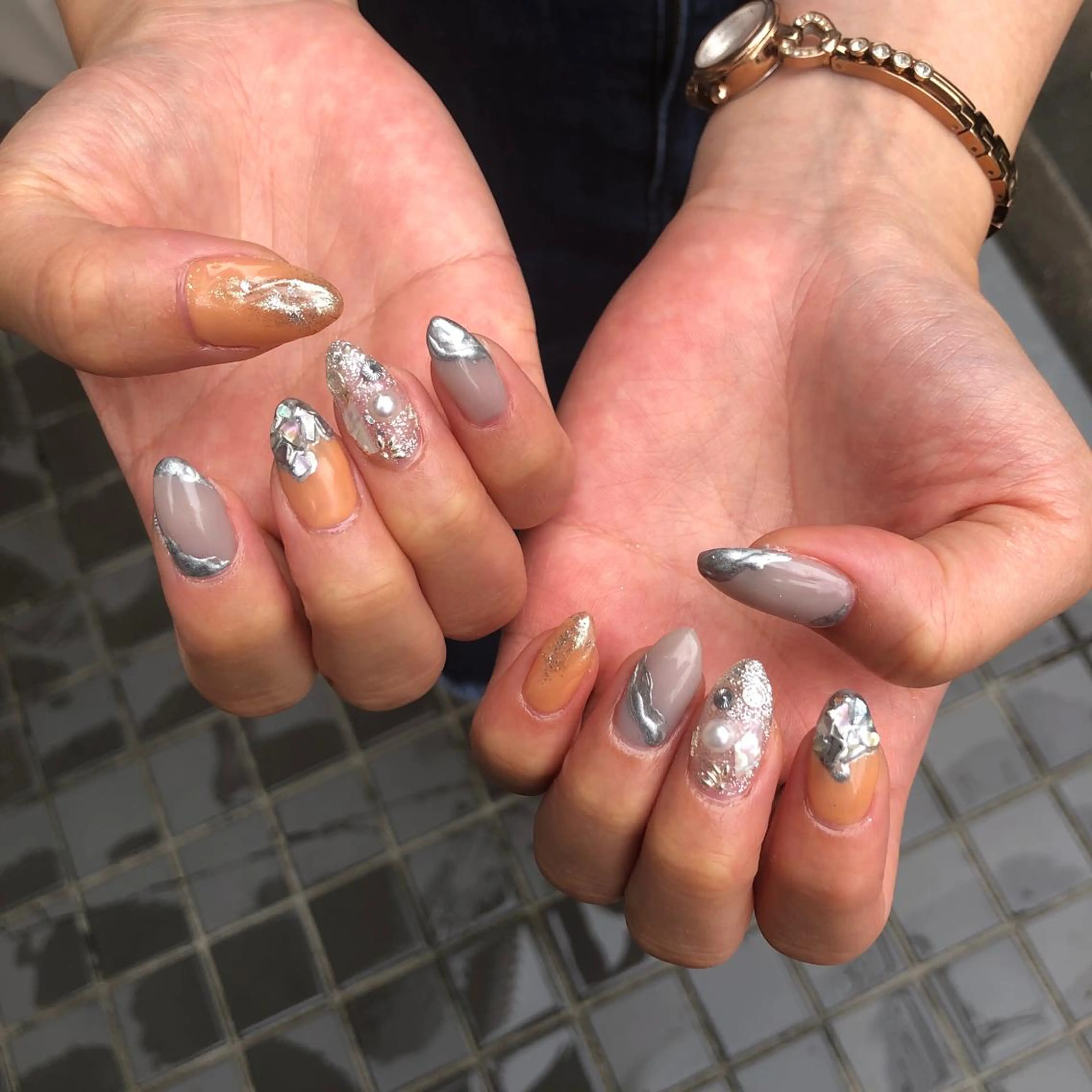 ネイル ハンドネイル 河野 弥月のネイルデザイン