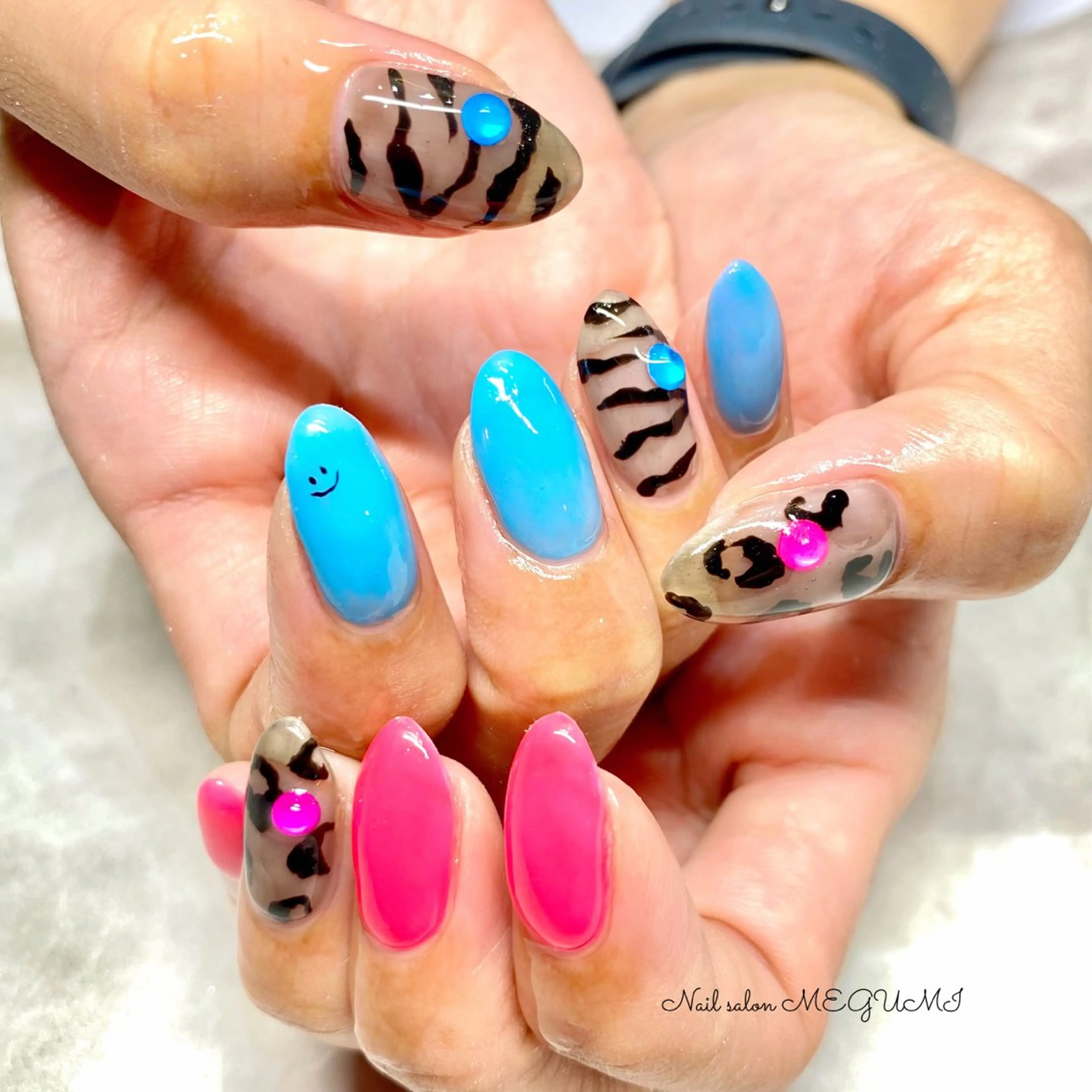 ネイル 持ち込み Nail salon MEGUMIのネイルデザイン