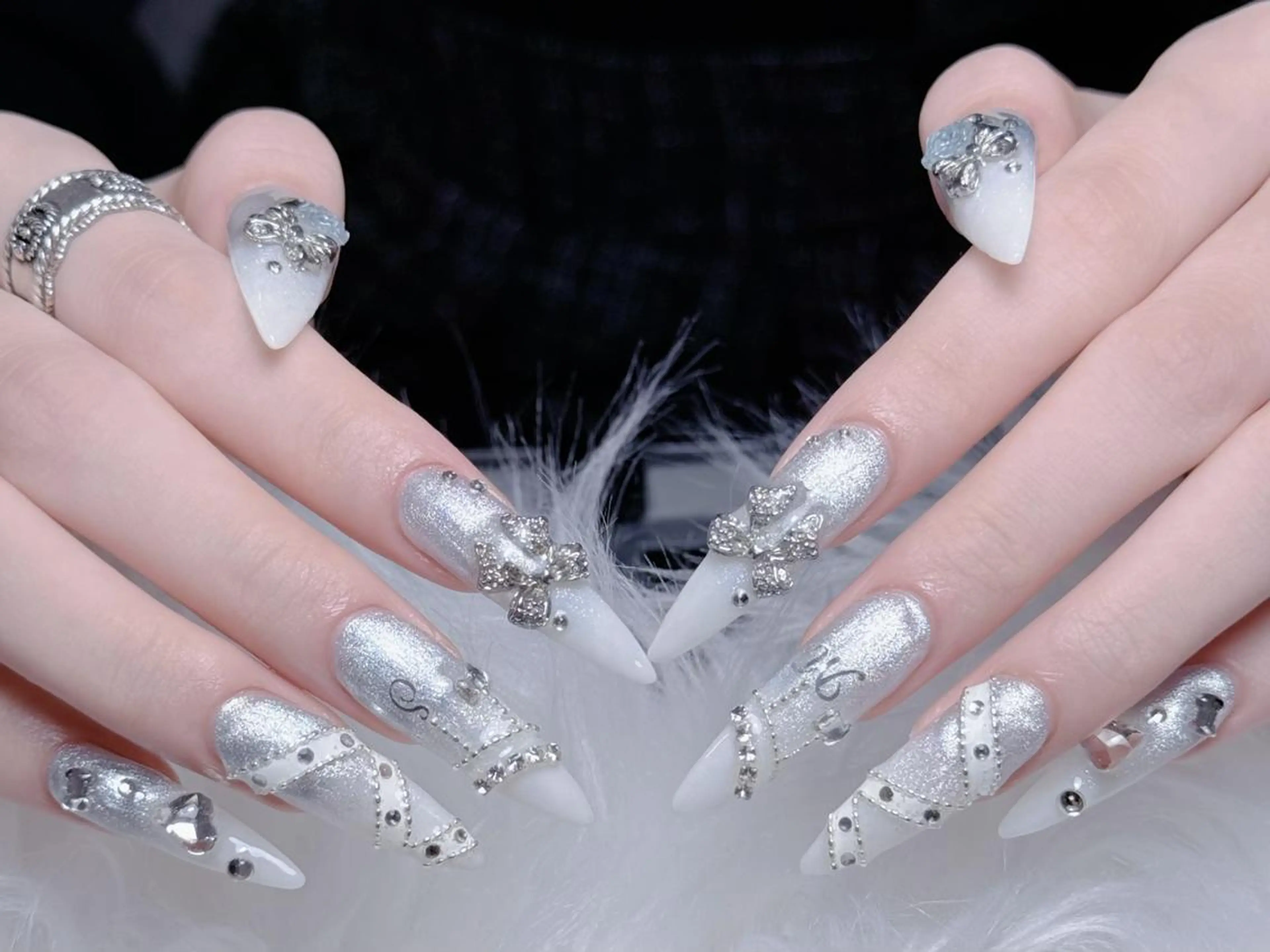 ネイル オーロラネイル 長さ出し フットネイル フレンチネイル ジェルネイル ハンドネイル Yuu🎀 Belle Nailのネイルデザイン