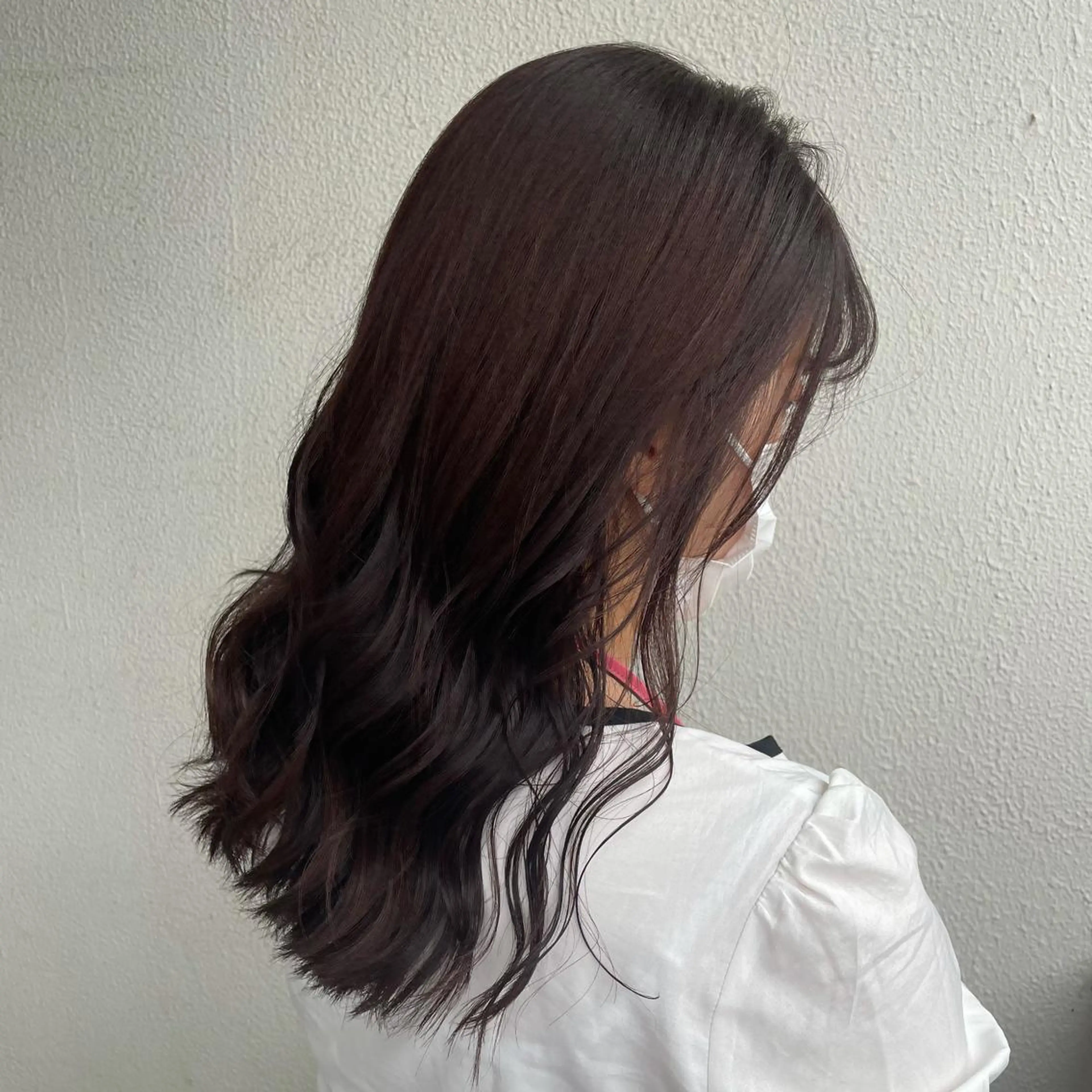 セミロング カラー パーマ ヘアアレンジ メンズ キッズ ネイル マツエク・マツパ 透明感カラー・レイヤ ー🎀amika🎀のヘアスタイル