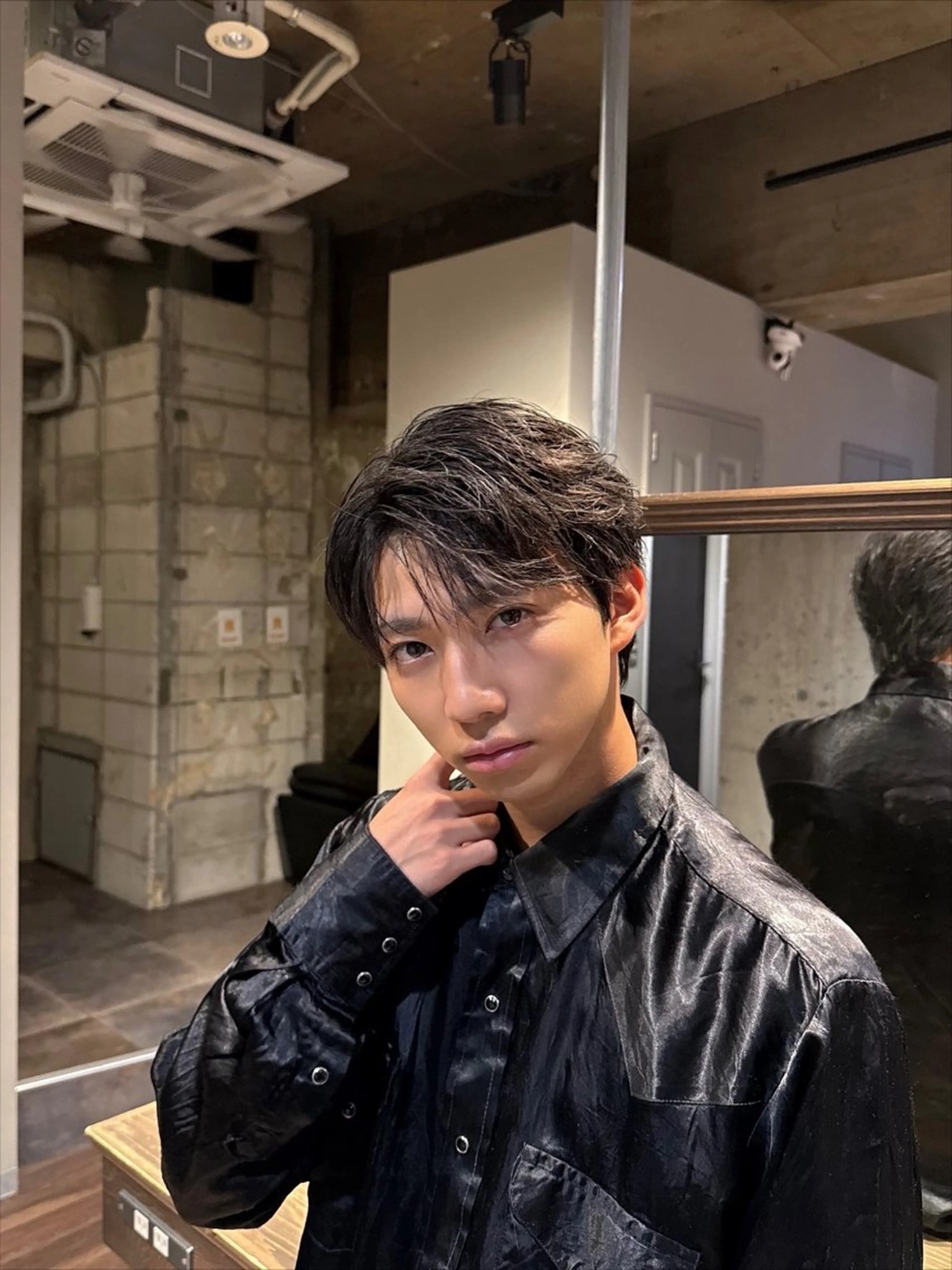 ショート パーマ メンズ センターパート フェザーパーマ メンズパーマ カット パーマ 縮毛矯正 メンズ/佐藤 恒輝のヘアスタイル