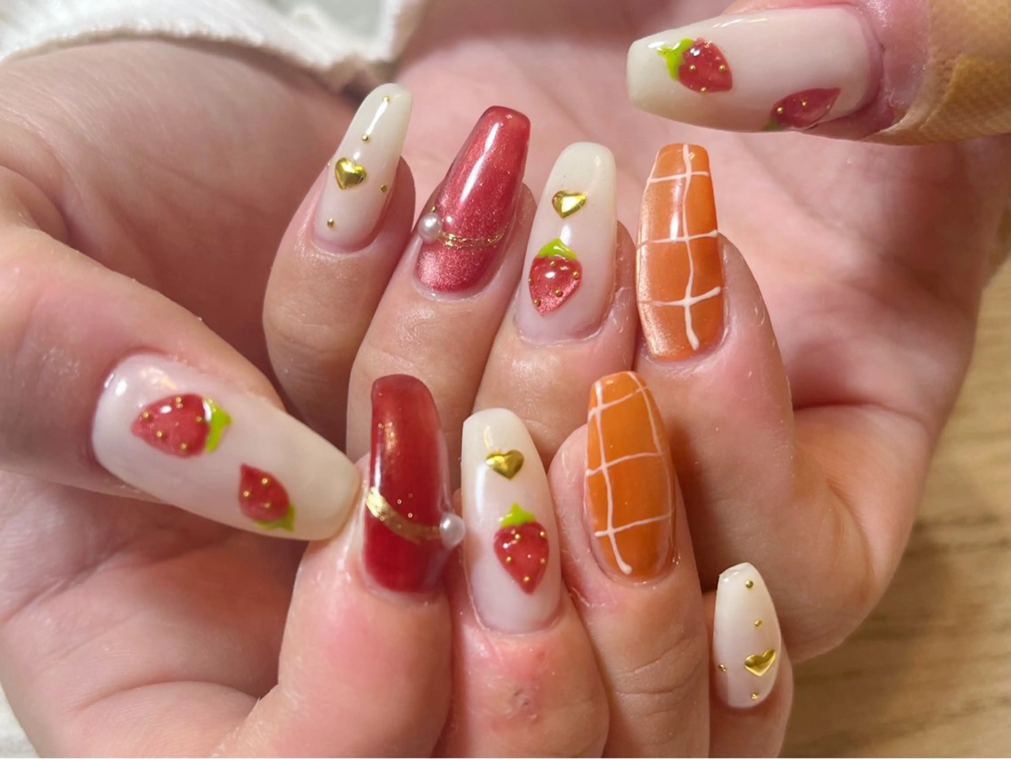 ネイル ハンドネイル Ailes mayumiのネイルデザイン