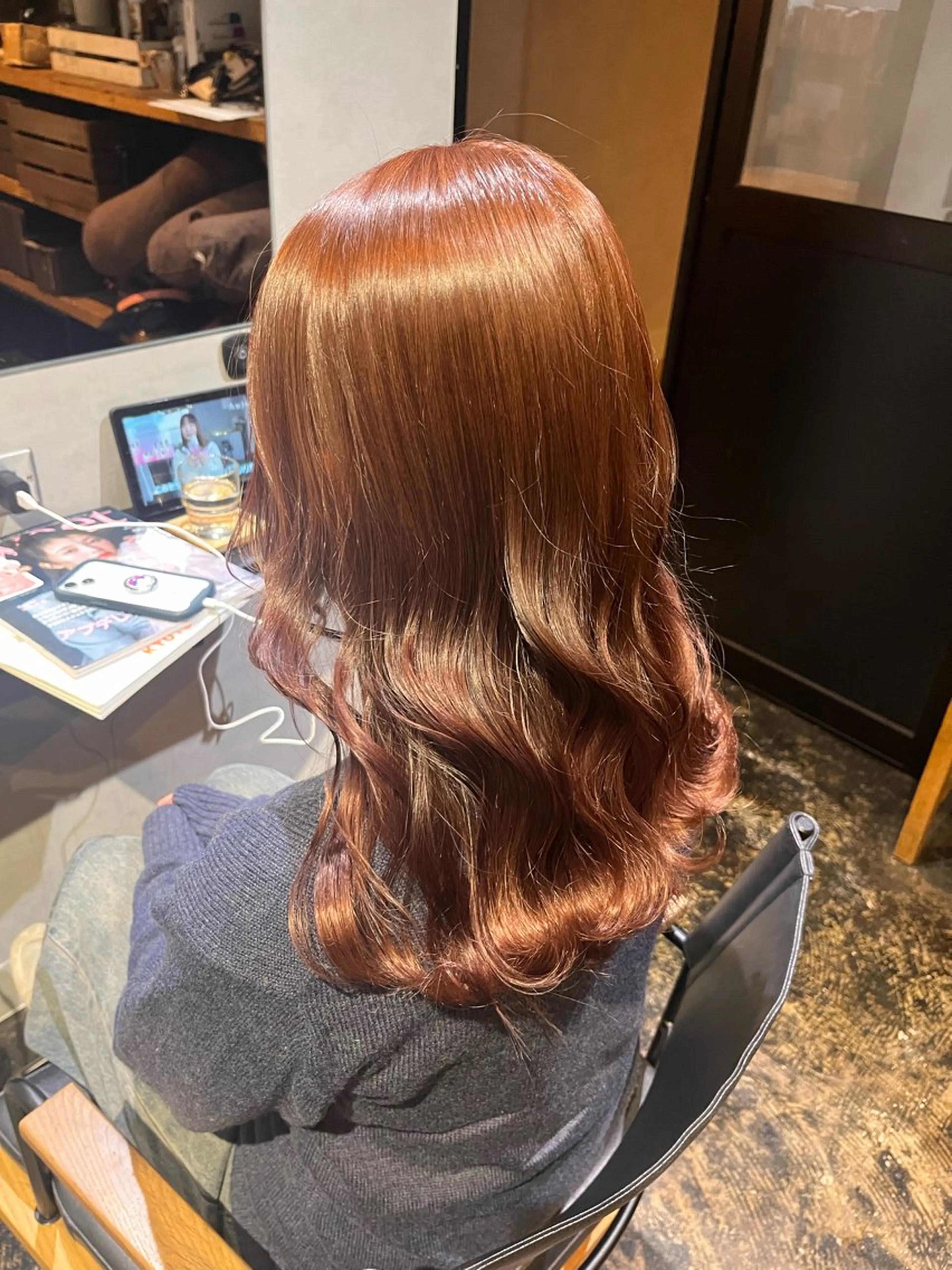 ミディアム カラー ベージュカラー オレンジピンク 透明感カラー/パーマ 🌀アオノのヘアスタイル