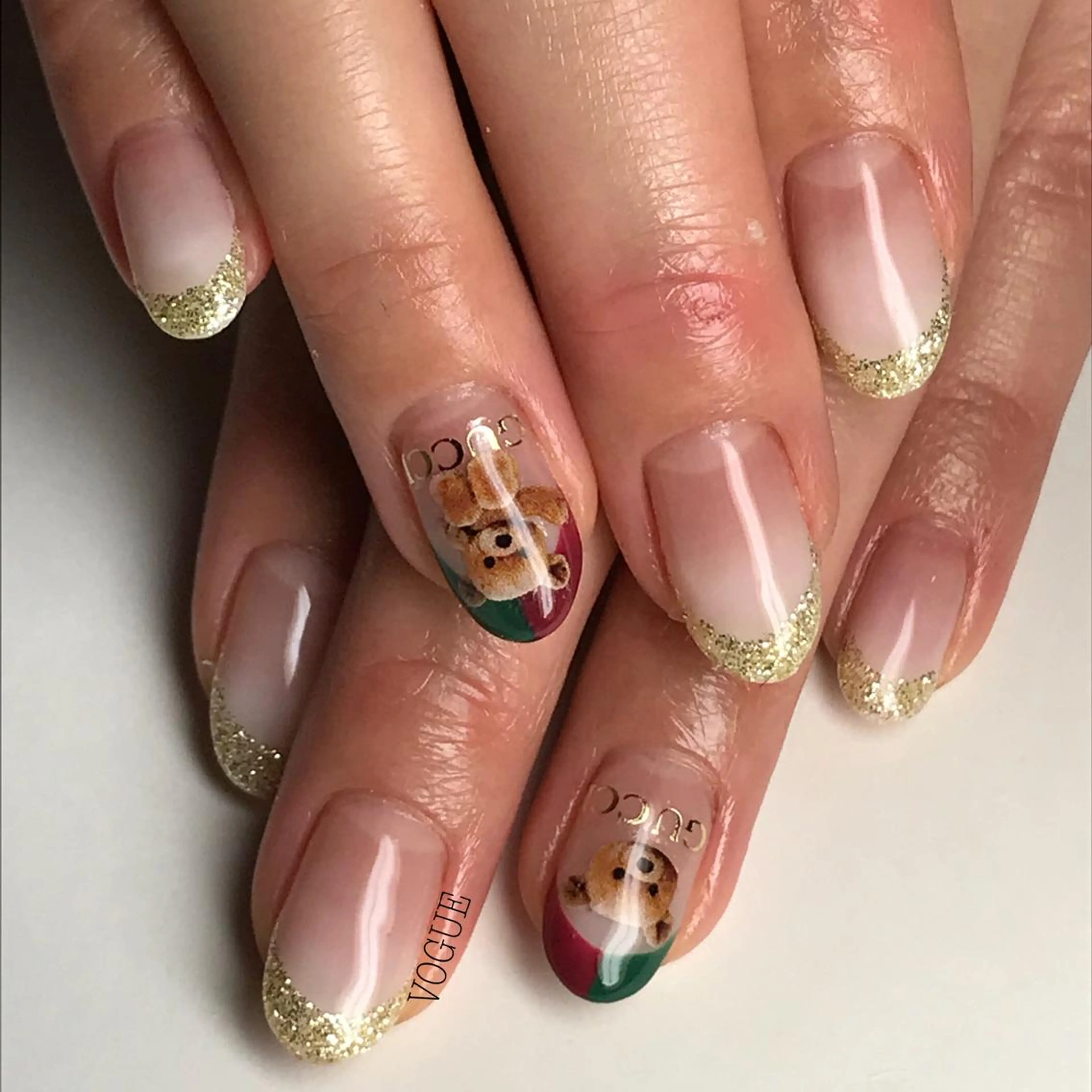 ネイル ハンドネイル VOGUE ×SWANのネイルデザイン