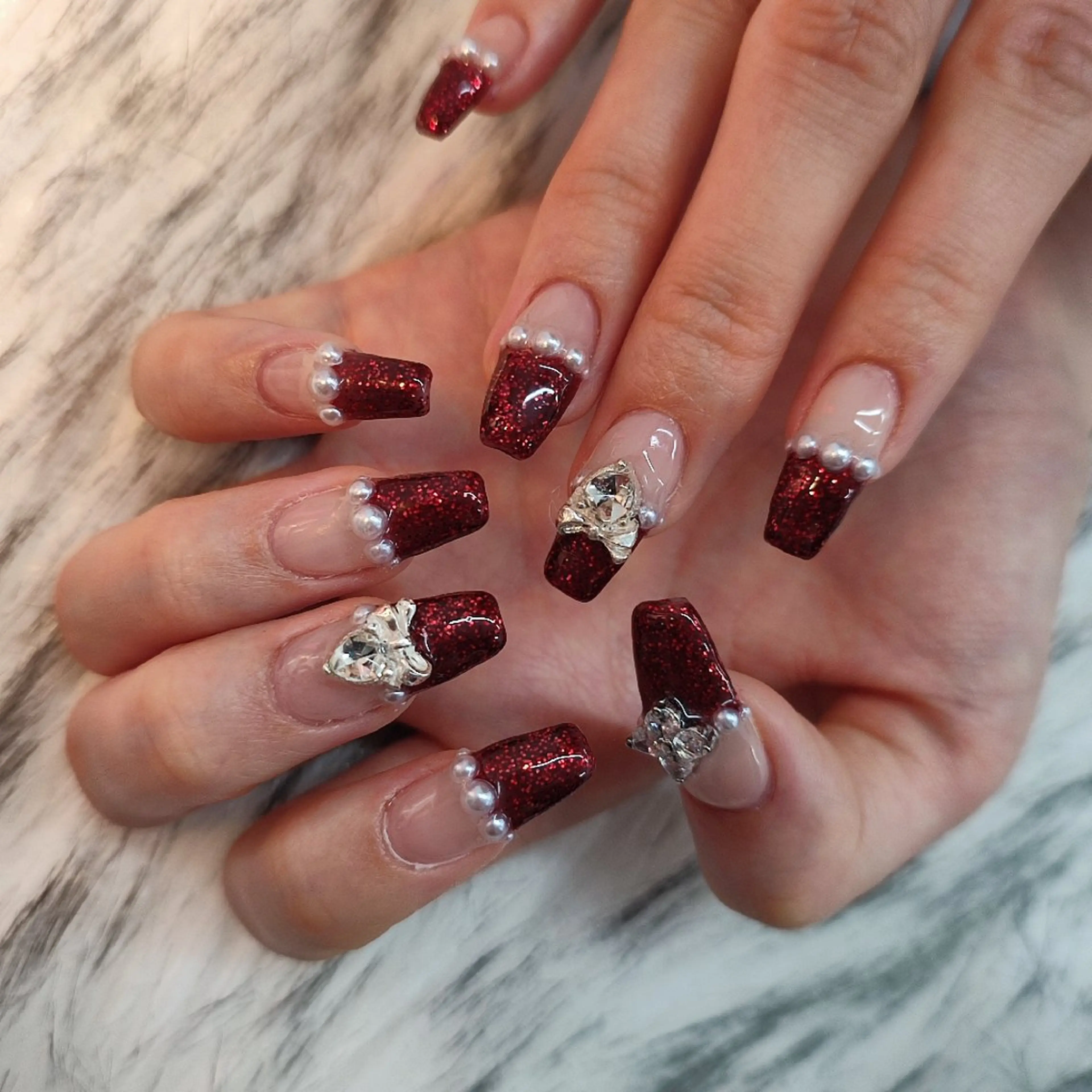 ネイル ハンドネイル RUNWAY 　　の眉毛・アイブロウイメージ