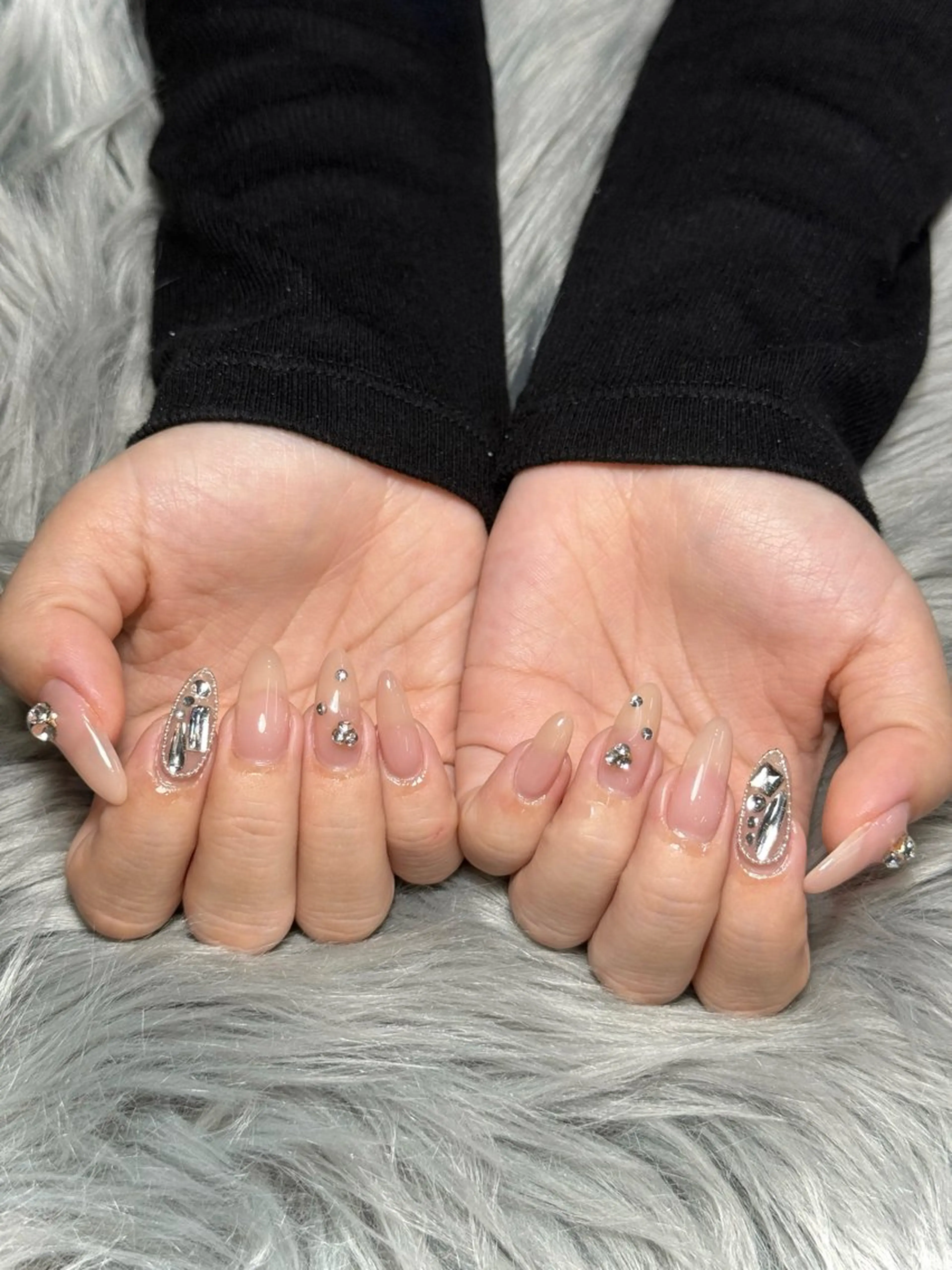 ネイル ハンドネイル Momoka 🍑🎀のネイルデザイン