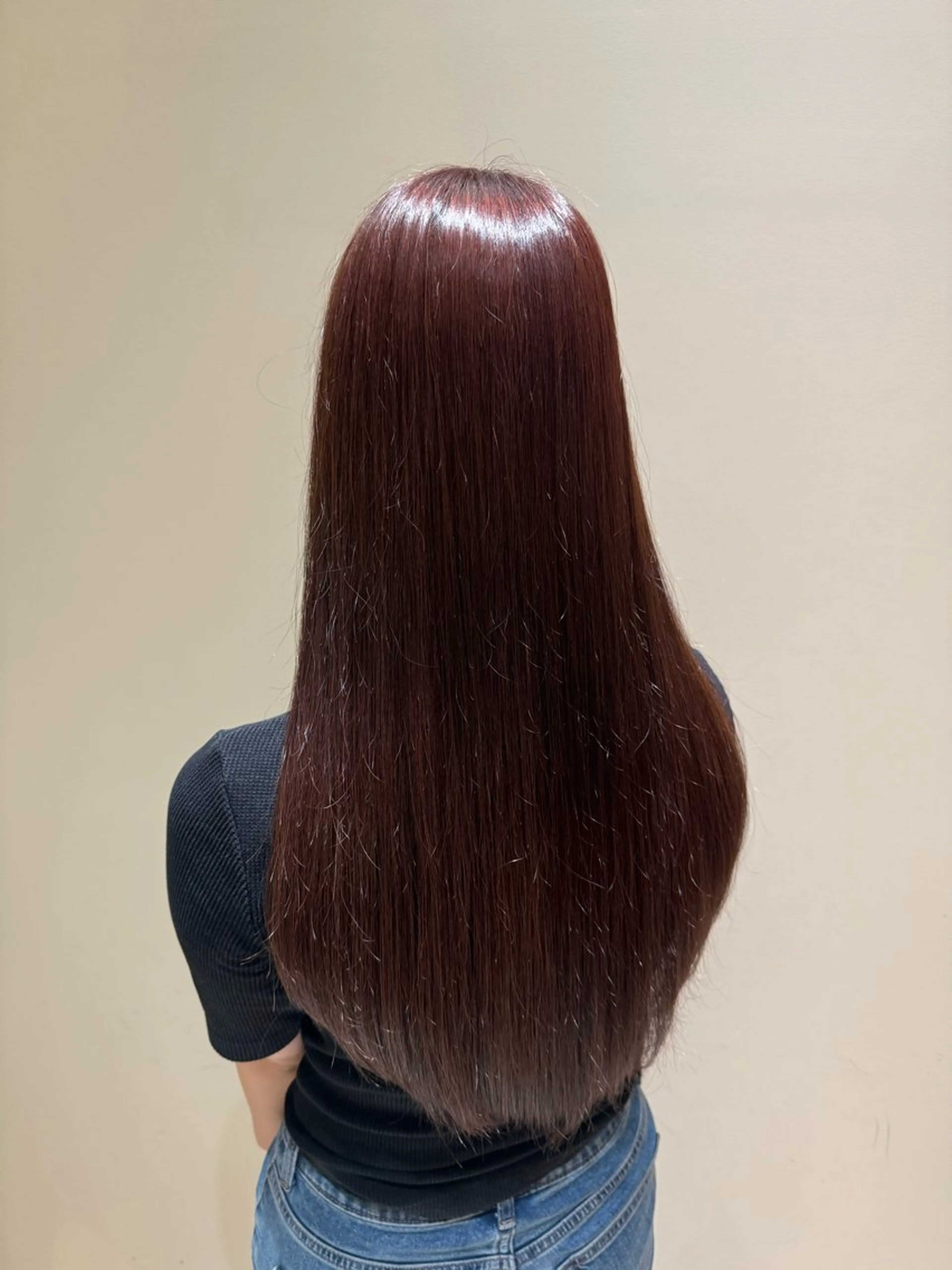 カラー レッドカラー バイオレットカラー 黒島優香🦋 /縮毛矯正/髪質改善のヘアスタイル