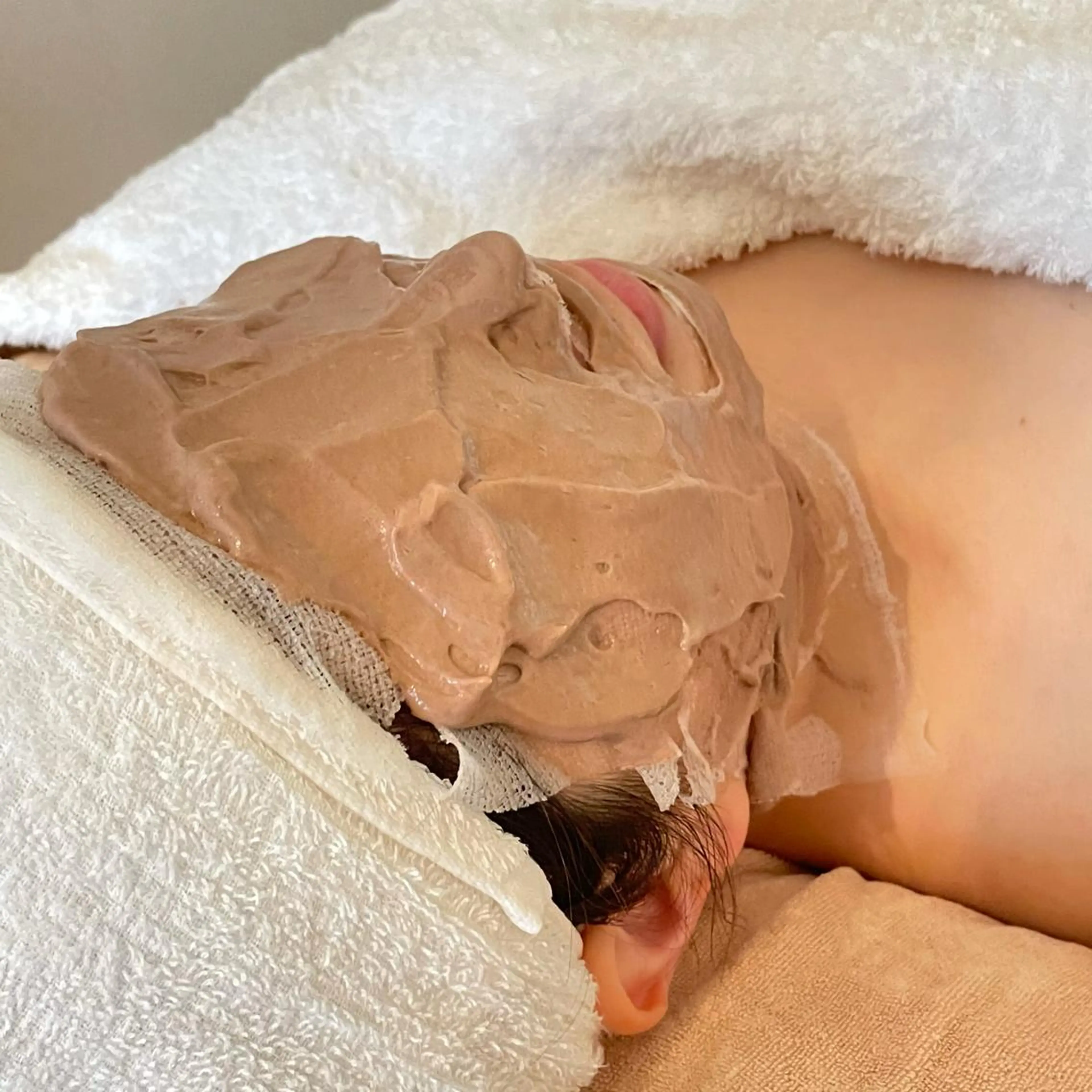 メナード　フェイシャルサロン　鳥飼野々店所属・石川 捺季のエステ・リラクイメージ