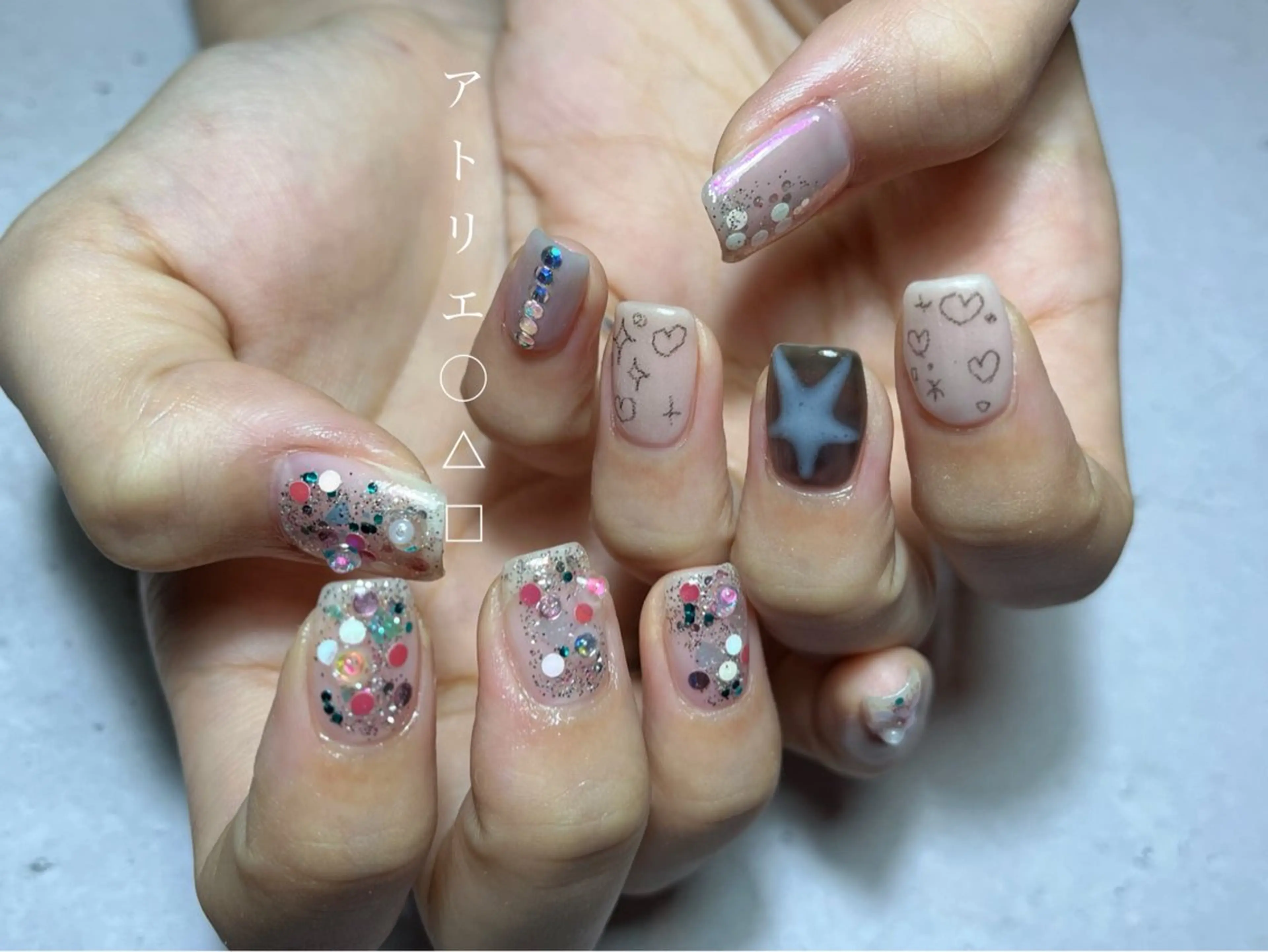 ネイル ハンドネイル アトリエ ○△□のネイルデザイン